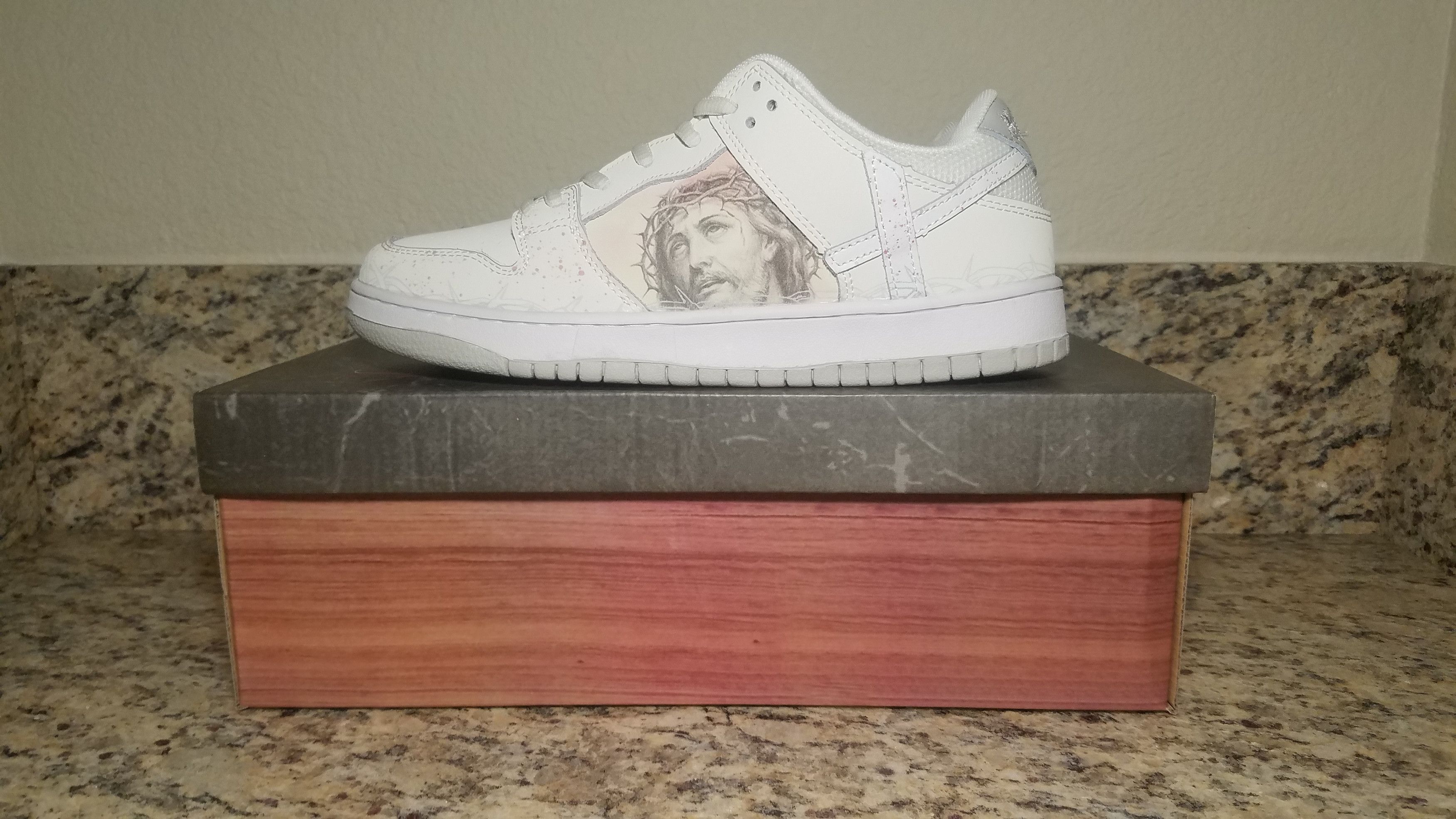 Custom Kito Wares “The Passion of Christ” Custom Dunk | Grailed