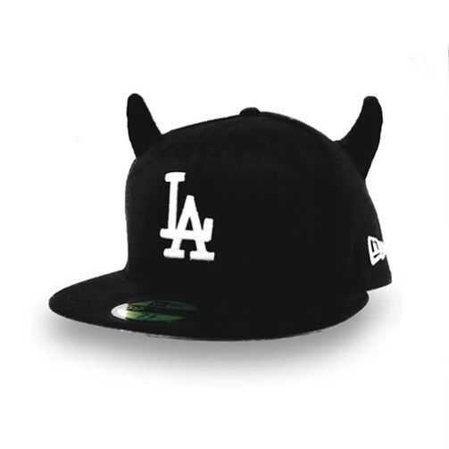 New Era × Streetwear Ryder Studios LA Devil Horns Fitted Hat - 7 3/8