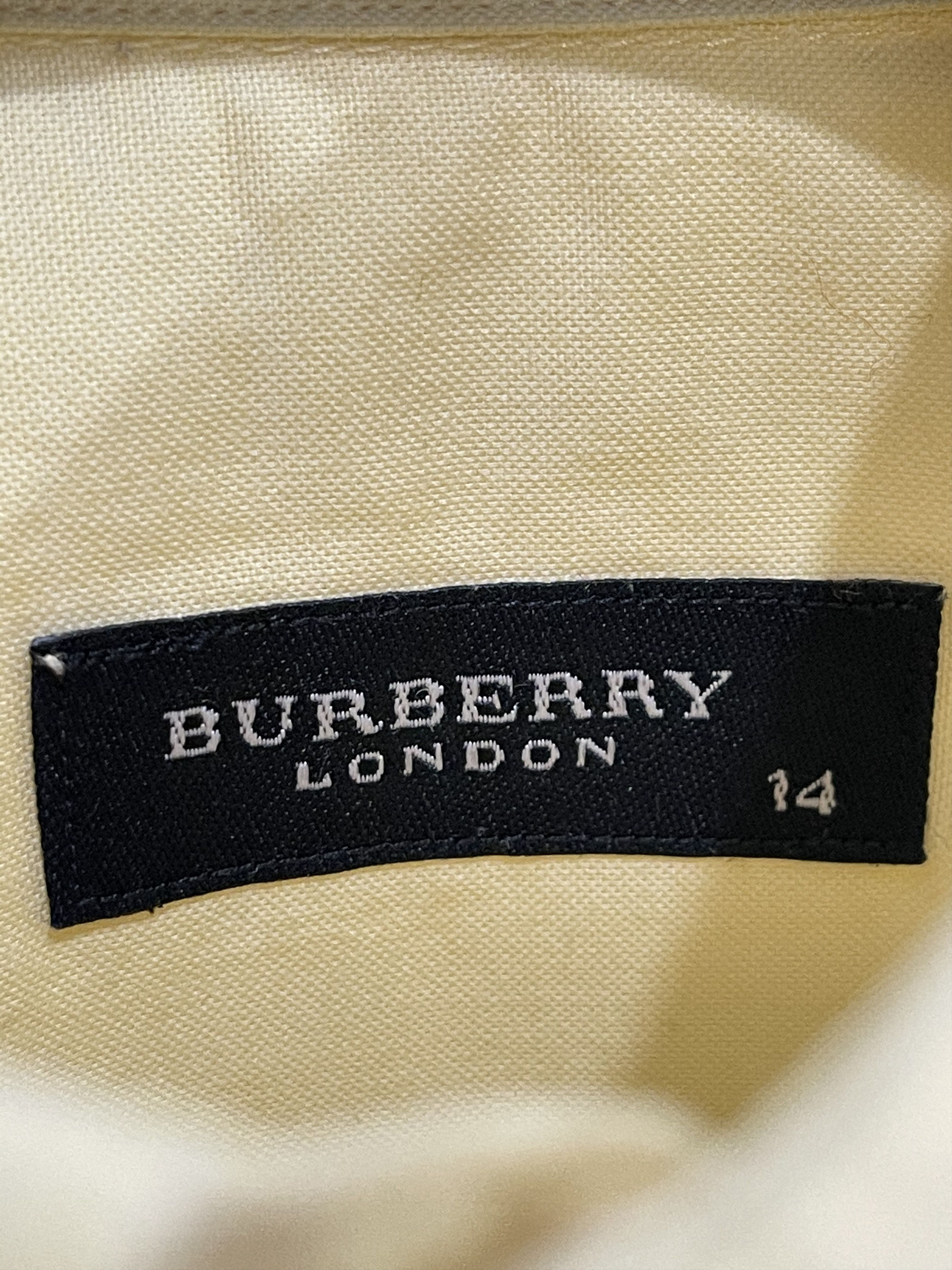 Burberry Burberry London shirt short sleeve teeshirt xs 14years Size US XS / EU 42 / 0 - 6 Thumbnail