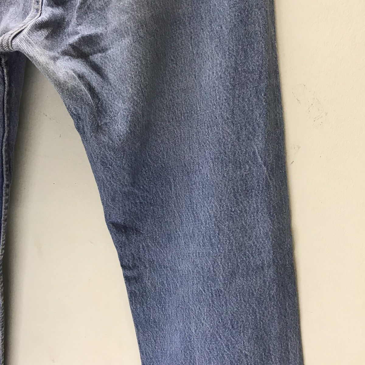 Levi's Vintage 90s Levis 501 Distressed Lightwash Made In USA Size US 32 / EU 48 - 16 Thumbnail