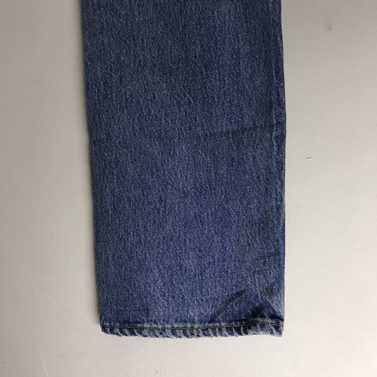 Levi's Vintage 90s Levis 501 Distressed Lightwash Made In USA Size US 32 / EU 48 - 17 Thumbnail