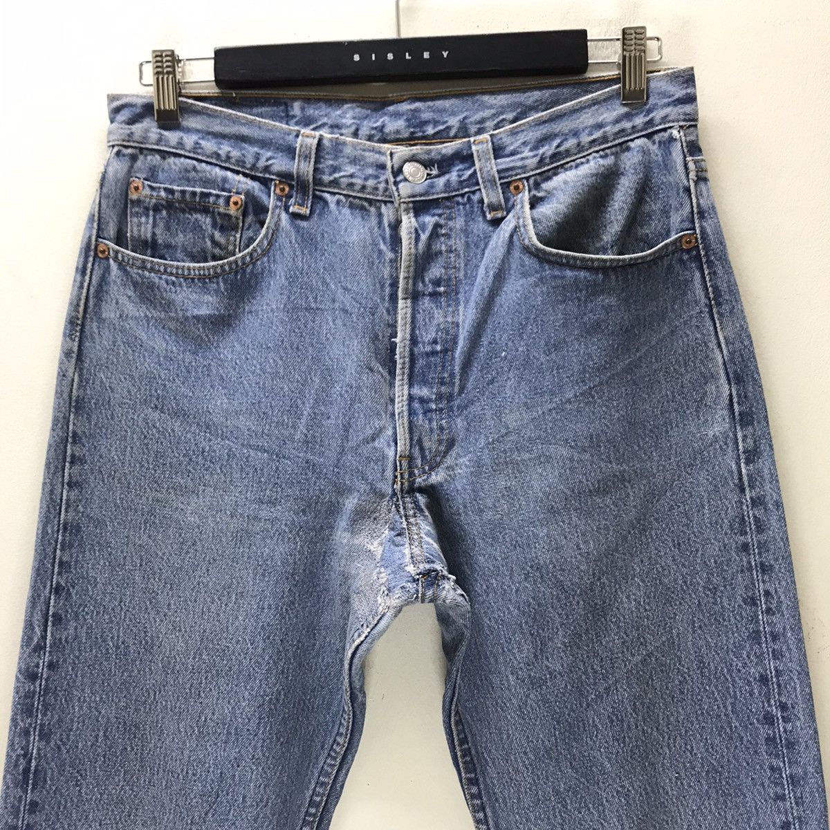 Levi's Vintage 90s Levis 501 Distressed Lightwash Made In USA Size US 32 / EU 48 - 4 Thumbnail