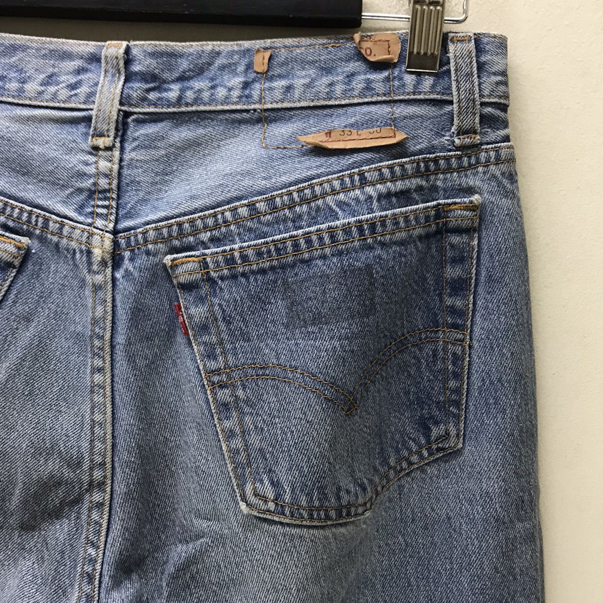 Levi's Vintage 90s Levis 501 Distressed Lightwash Made In USA Size US 32 / EU 48 - 14 Thumbnail