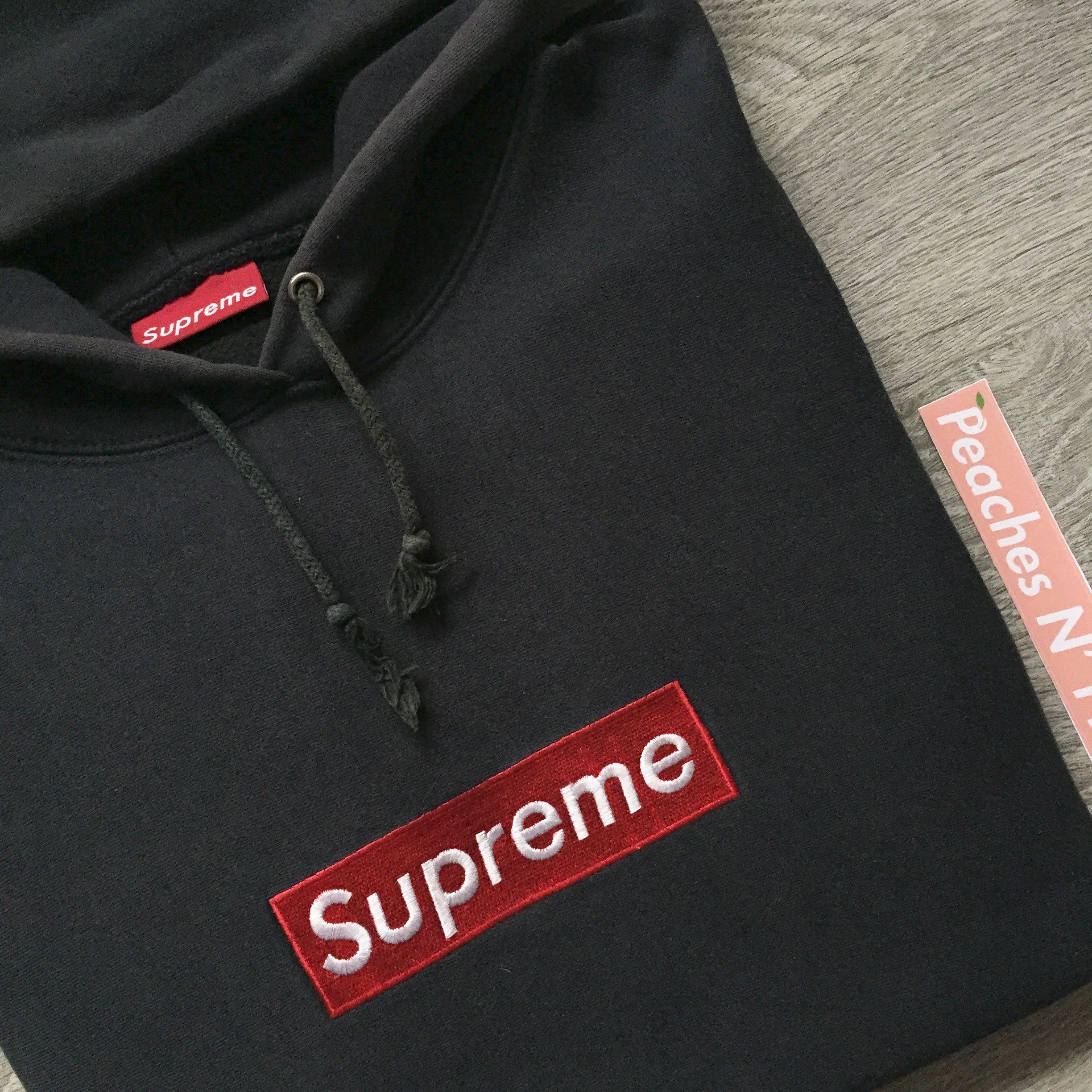 Supreme 1995 Supreme Red On Navy Box logo hoodie Large | Grailed