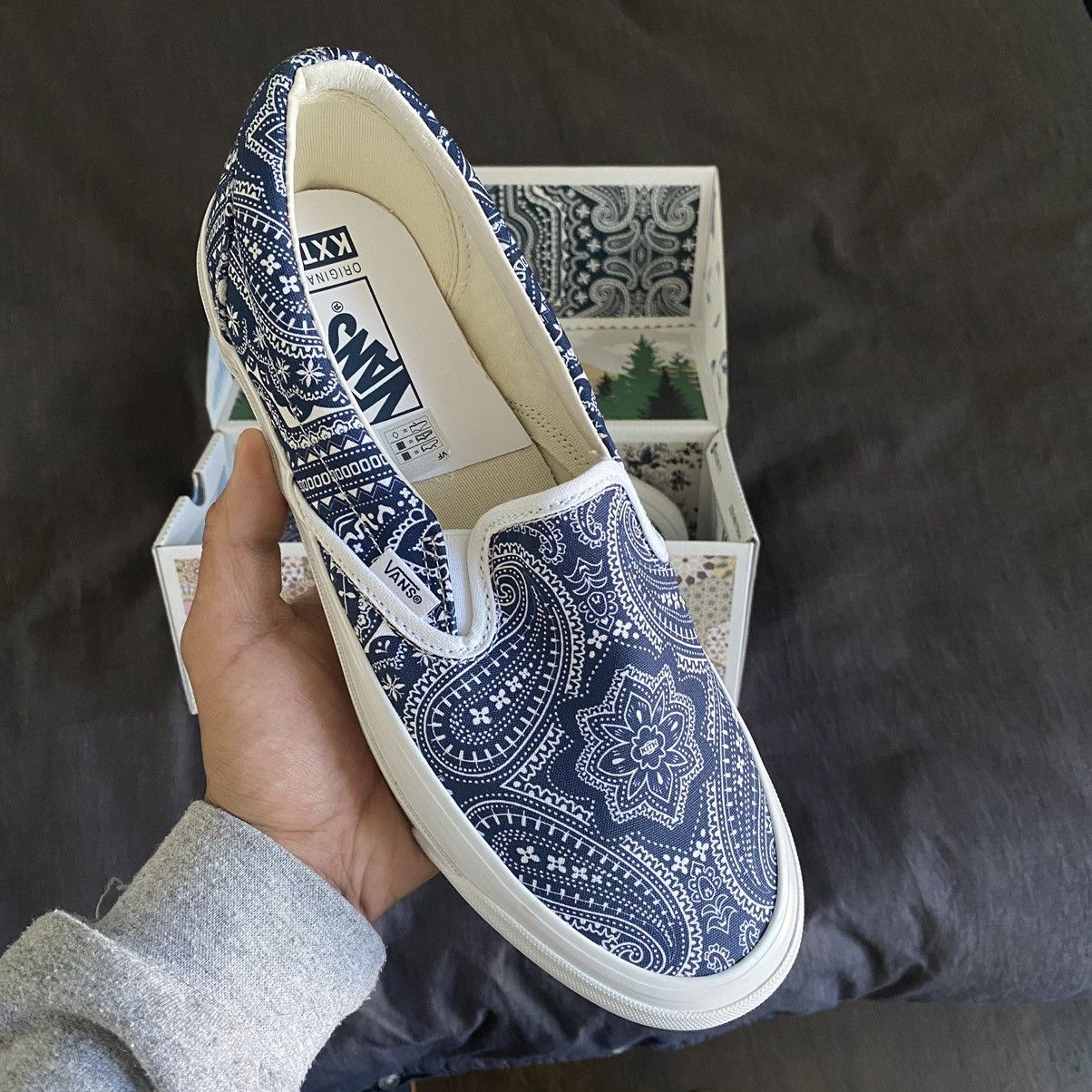 Kith x Vans Vault “10 Year Anniversary” OG Classic Slip-On LX Size 10.5 Kith x Vans Vault “10 Year Anniversary” OG | Mercari main image 2