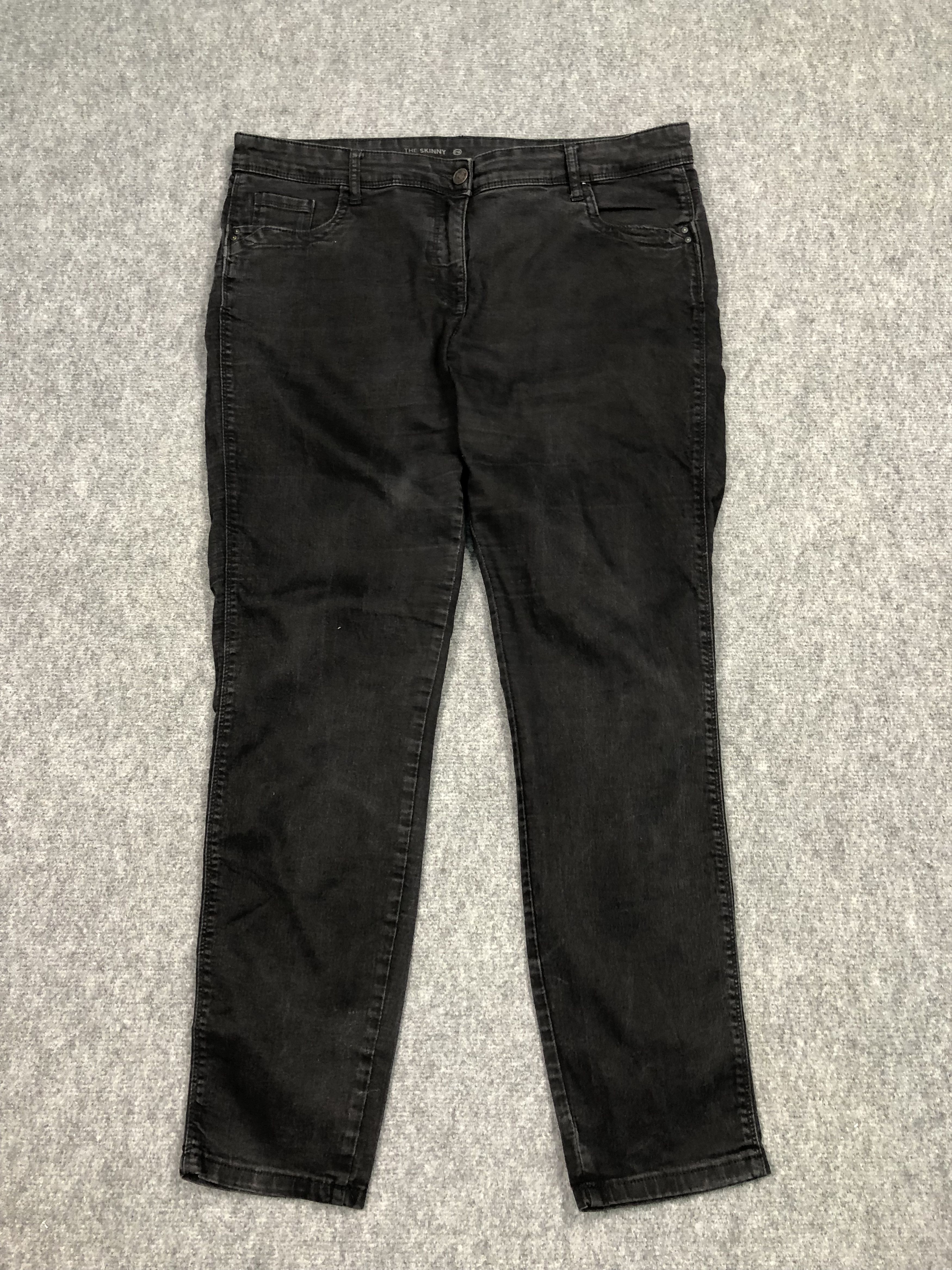 Japanese Brand Vintage Japanese Brand Skinny Jeans DP0136 Size US 41 - 1 Thumbnail