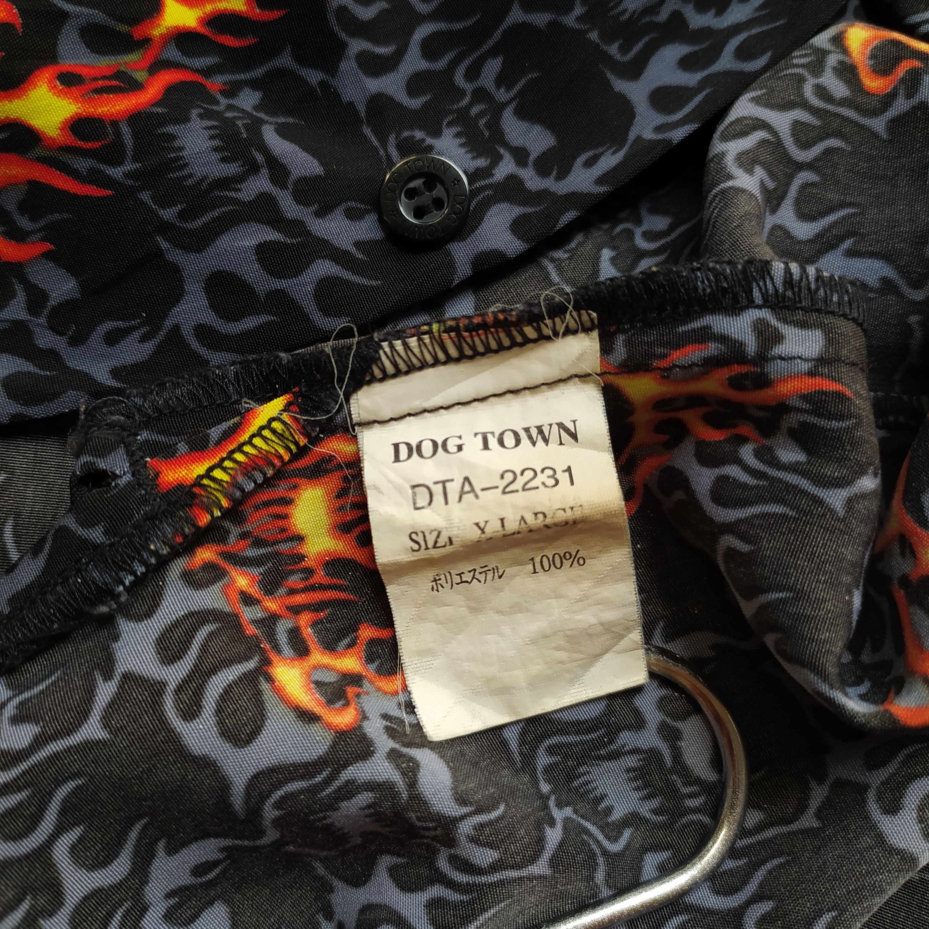 Dogtown Rare Vintage 90s dogtown Skull fire flame Hawaiian shirt Size US XL / EU 56 / 4 - 10 Thumbnail