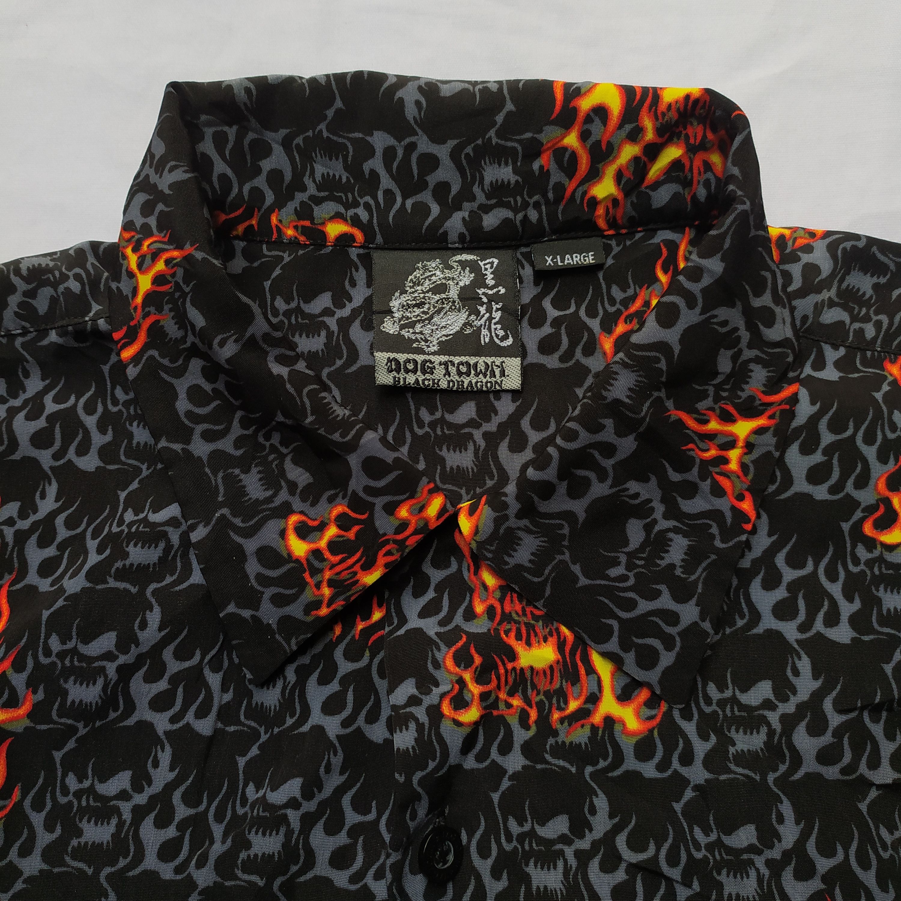 Dogtown Rare Vintage 90s dogtown Skull fire flame Hawaiian shirt Size US XL / EU 56 / 4 - 7 Thumbnail