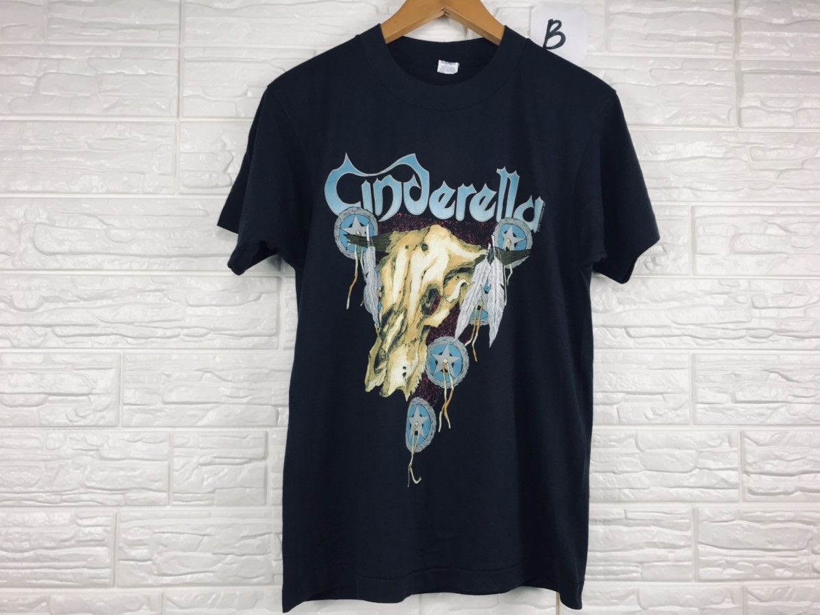 Vintage CINDERELLA Long Cold Winter Tour 88-89 Rock Band Tee