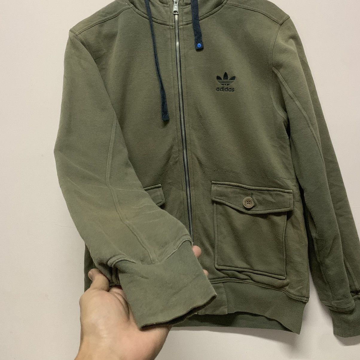 Vintage Vintage Adidas SmallLogo Embroidery ZipUps Reversible Jacket Size US L / EU 52-54 / 3 - 4 Thumbnail