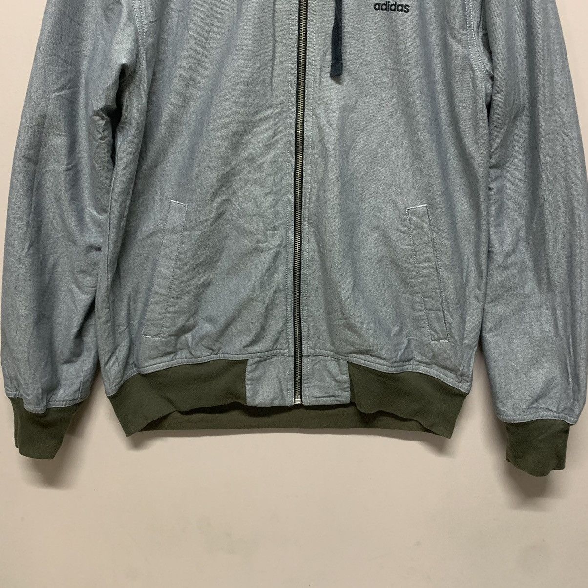Vintage Vintage Adidas SmallLogo Embroidery ZipUps Reversible Jacket Size US L / EU 52-54 / 3 - 8 Thumbnail