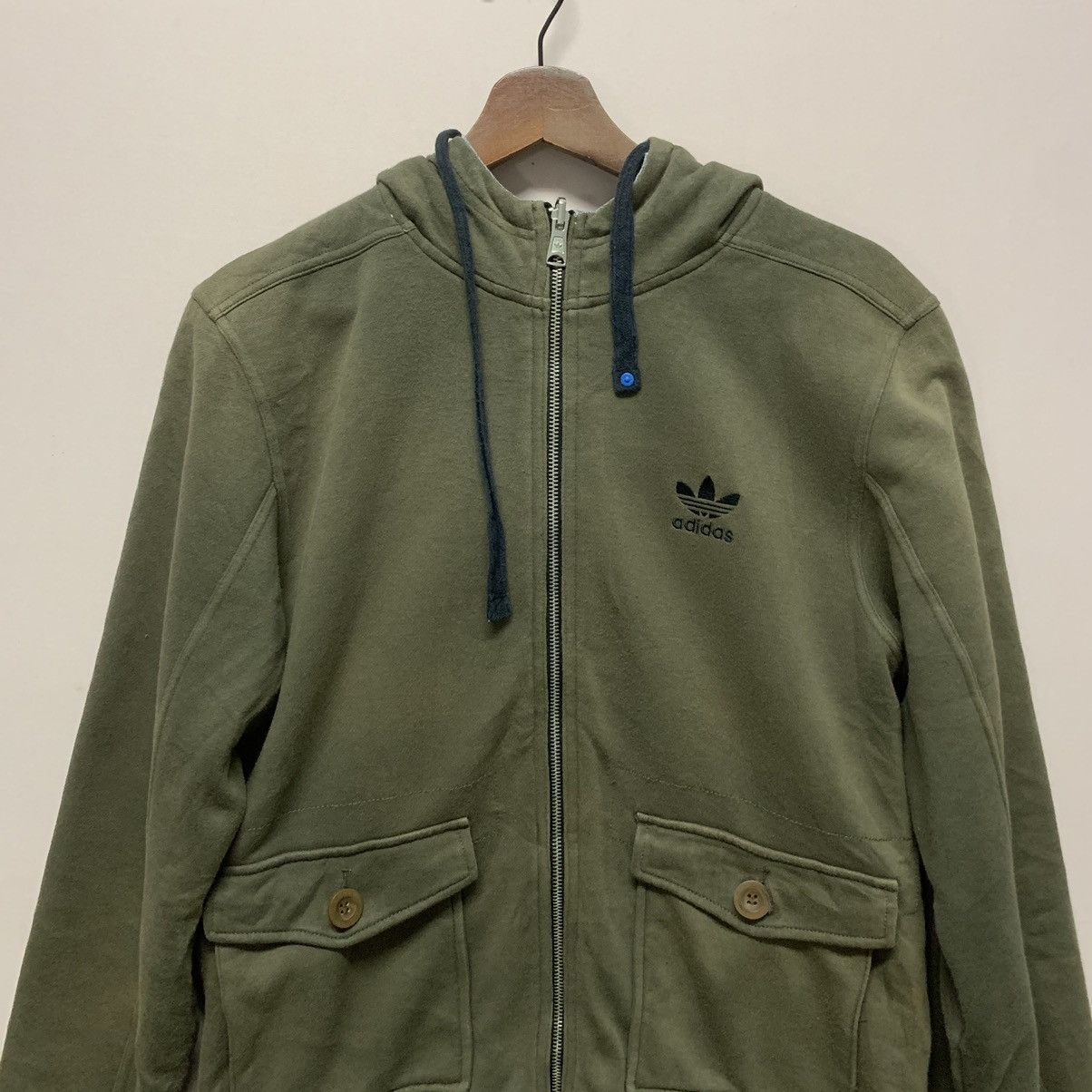 Vintage Vintage Adidas SmallLogo Embroidery ZipUps Reversible Jacket Size US L / EU 52-54 / 3 - 2 Thumbnail