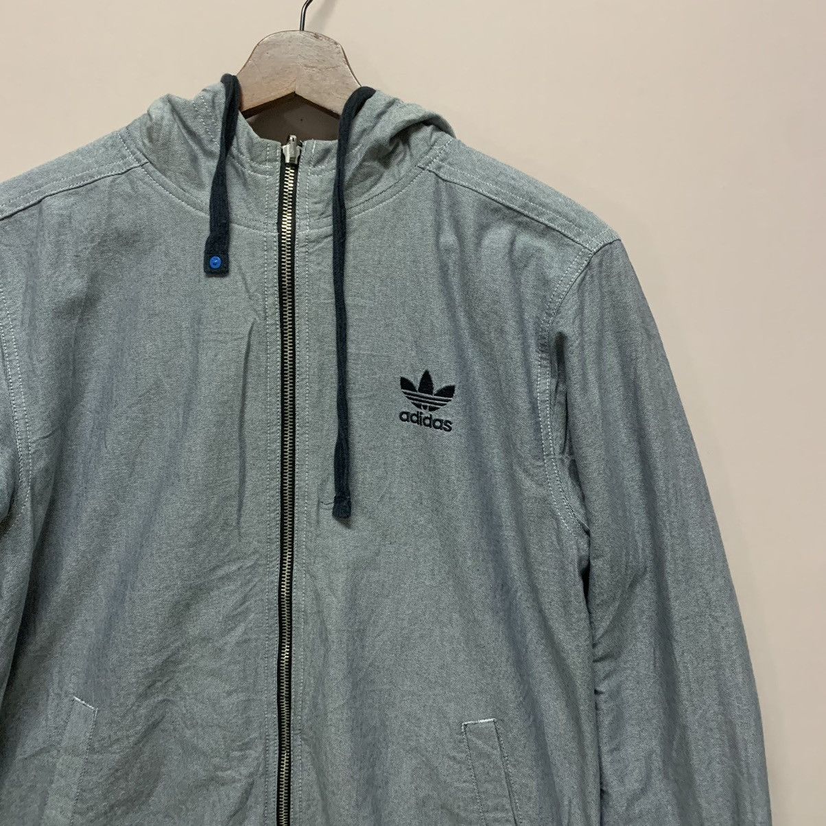 Vintage Vintage Adidas SmallLogo Embroidery ZipUps Reversible Jacket Size US L / EU 52-54 / 3 - 7 Thumbnail
