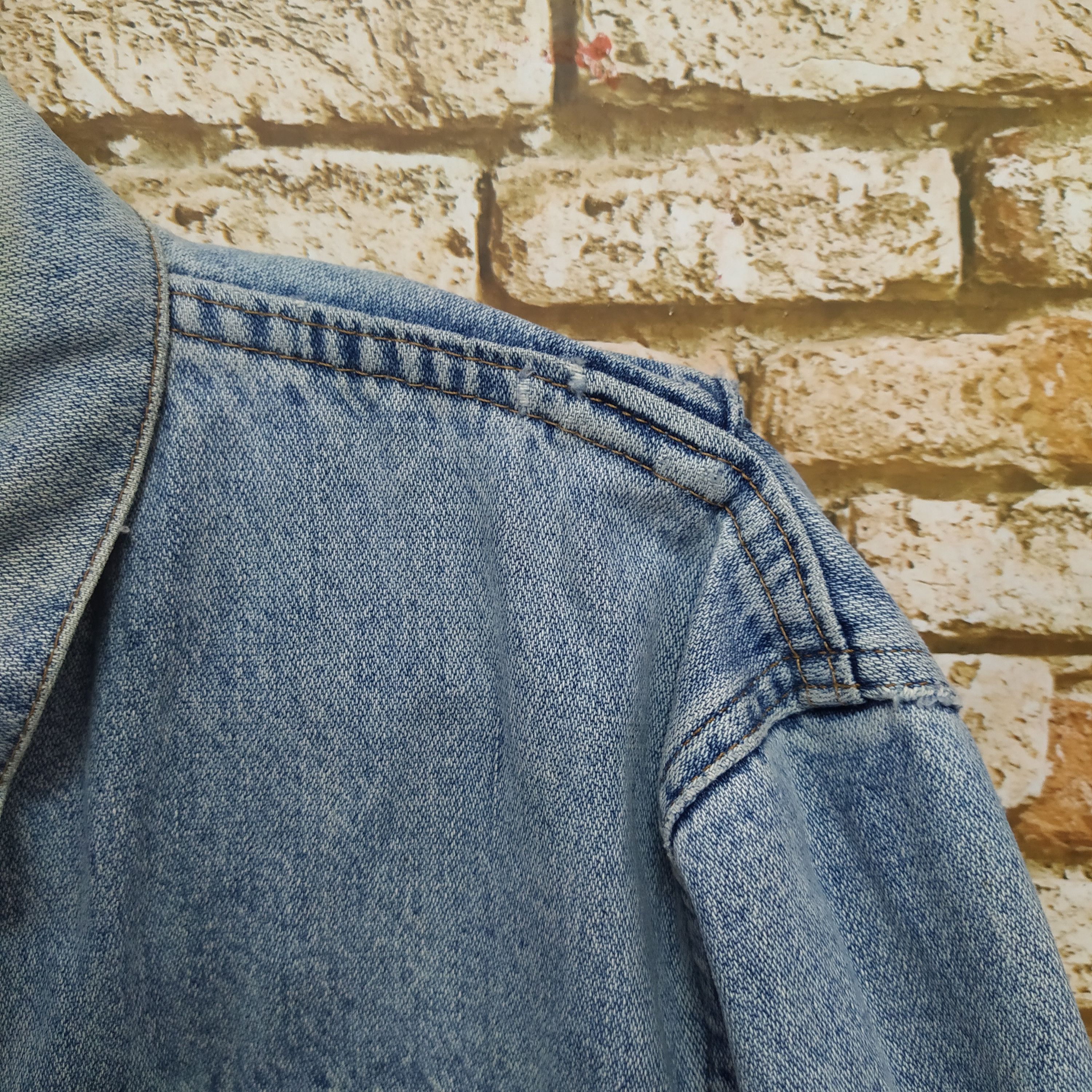 Vintage VTG WRANGLER DOUBLE POCKET DENIM JACKET (B975) Size US M / EU 48-50 / 2 - 5 Thumbnail