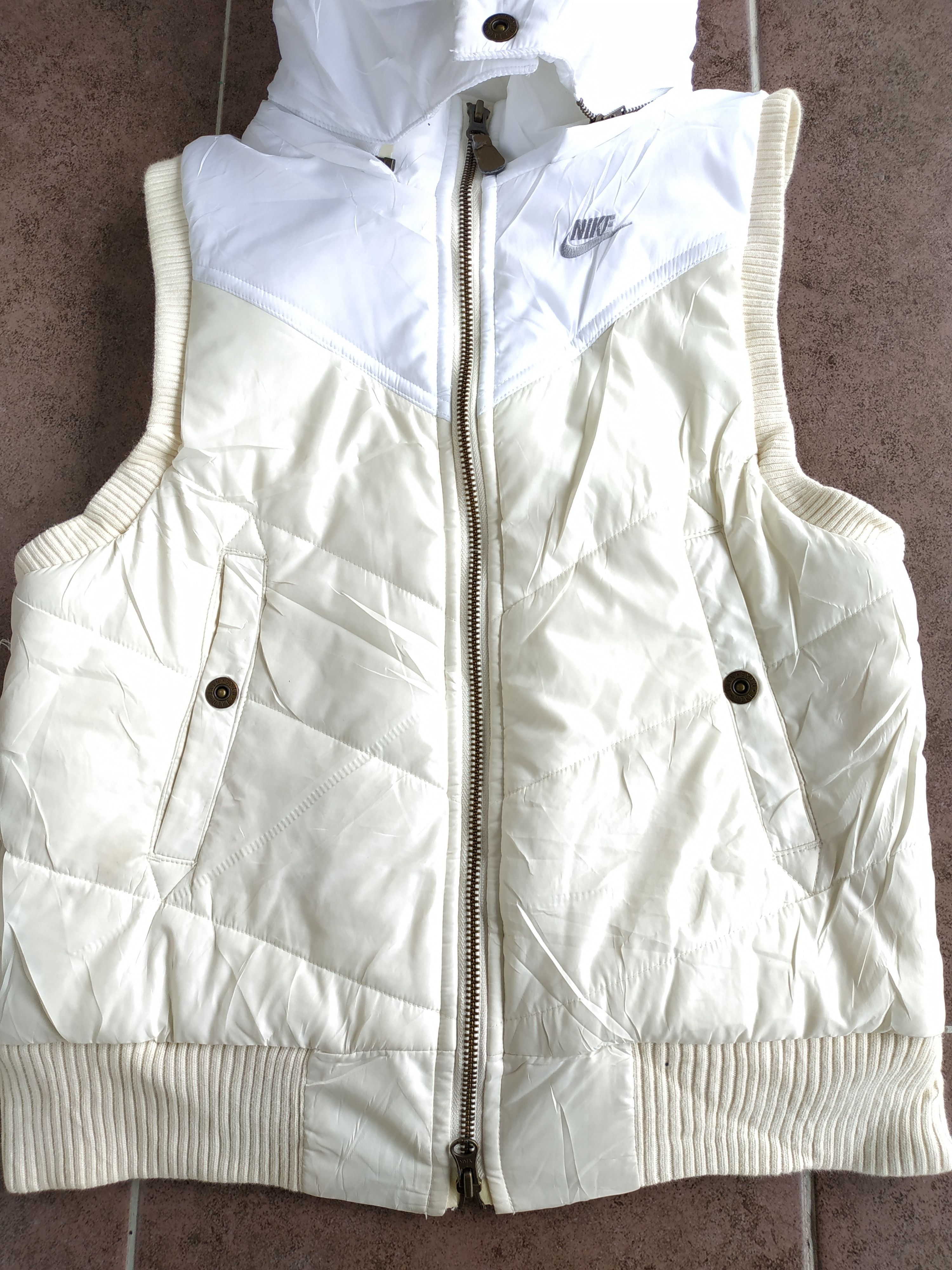 Nike × Vintage Nike Puffer Jacket Sleeveless Size US S / EU 44-46 / 1 - 2 Thumbnail