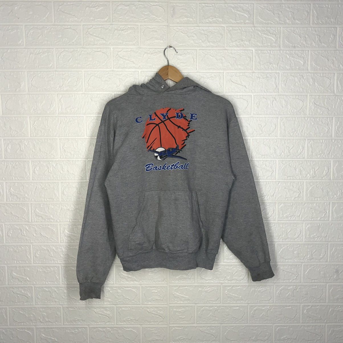 Jerzees × Vintage Vintage Jerzees Crewneck Pullover Hoodie Clyde Basketball Size US M / EU 48-50 / 2 - 2 Thumbnail