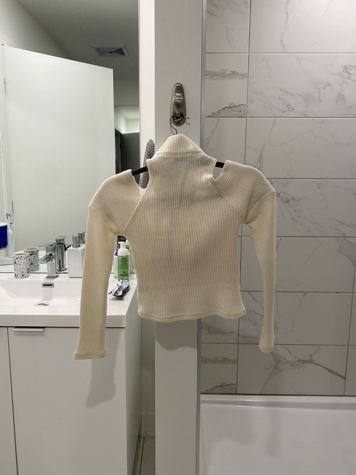 GmbH Nashira cropped wrap exposed shoulder top Size US S / EU 44-46 / 1 - 3 Thumbnail