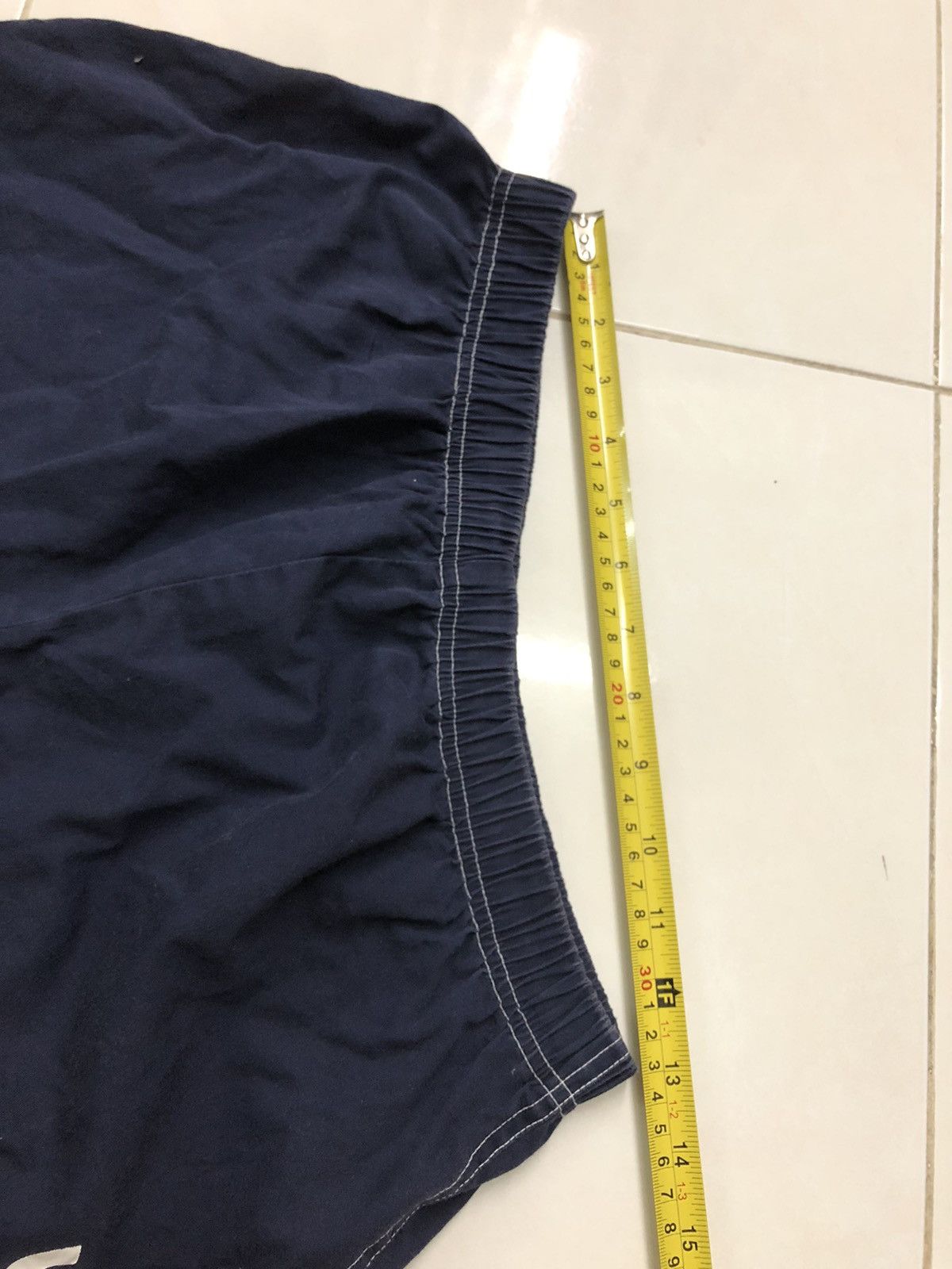 Vintage Vintage Bitch Skateboard Logo Shorts Size US 29 - 4 Thumbnail