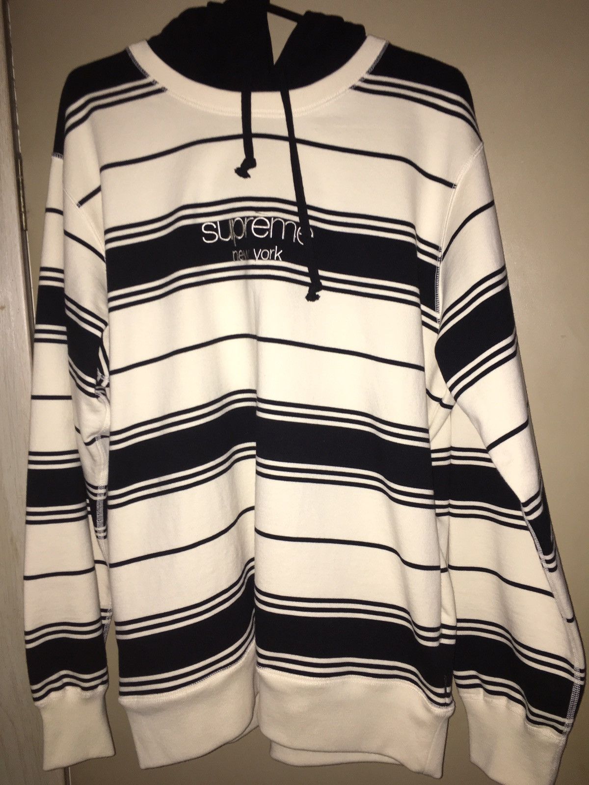 Supreme Supreme New York Black And White Striped Hoodie Size US L / EU 52-54 / 3 - 1 Preview