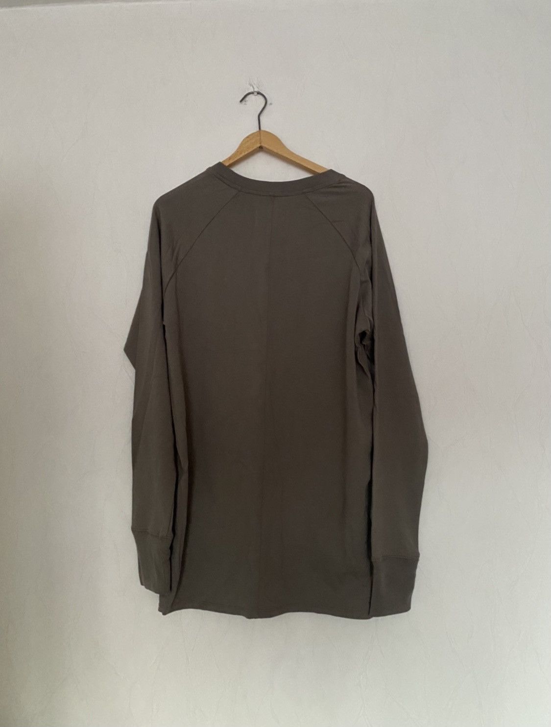 Fear of God Fear of god essentials longsleeve Size US L / EU 52-54 / 3 - 10 Thumbnail