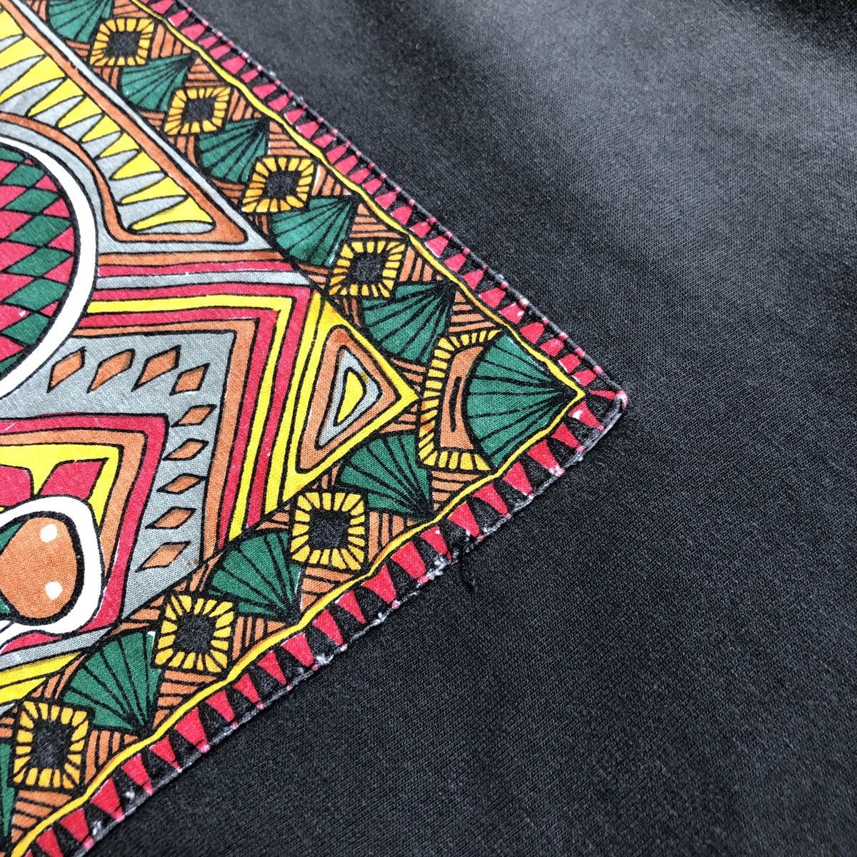 Handmade × Primitive × Vintage Rare! Vintage Bali Primitive Tribal Distressed Tee Size US L / EU 52-54 / 3 - 8 Thumbnail