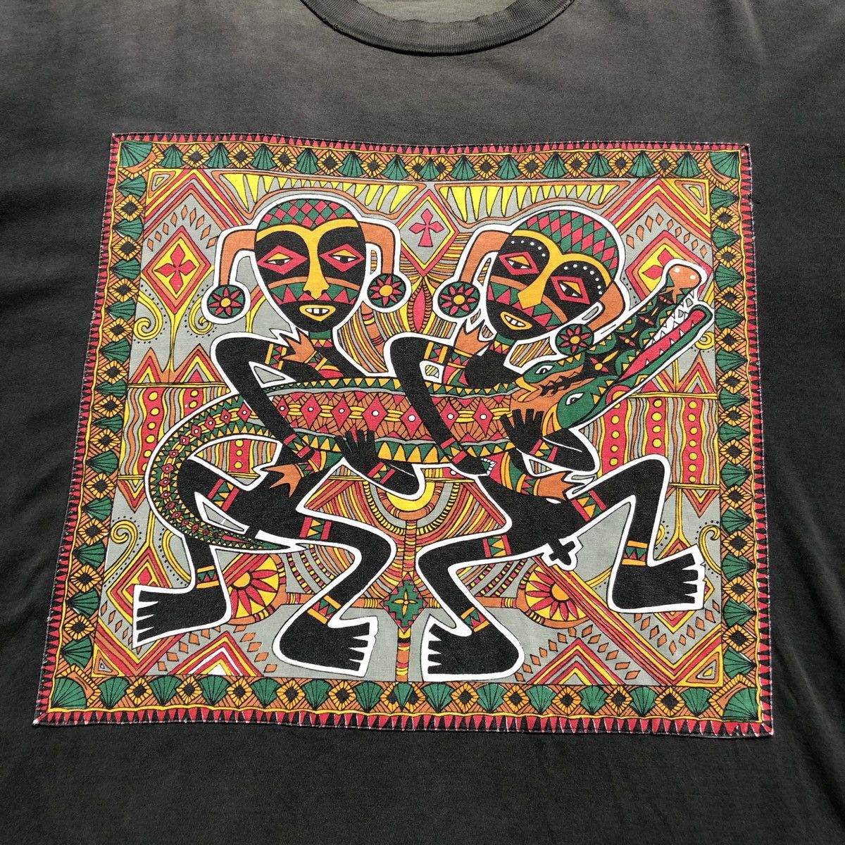 Handmade × Primitive × Vintage Rare! Vintage Bali Primitive Tribal Distressed Tee Size US L / EU 52-54 / 3 - 7 Thumbnail