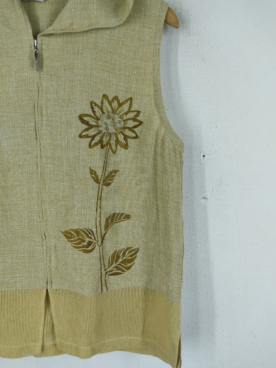 Japanese Brand × Vintage Embroidered Cleopatra Hooded Vest Size US M / EU 48-50 / 2 - 5 Thumbnail