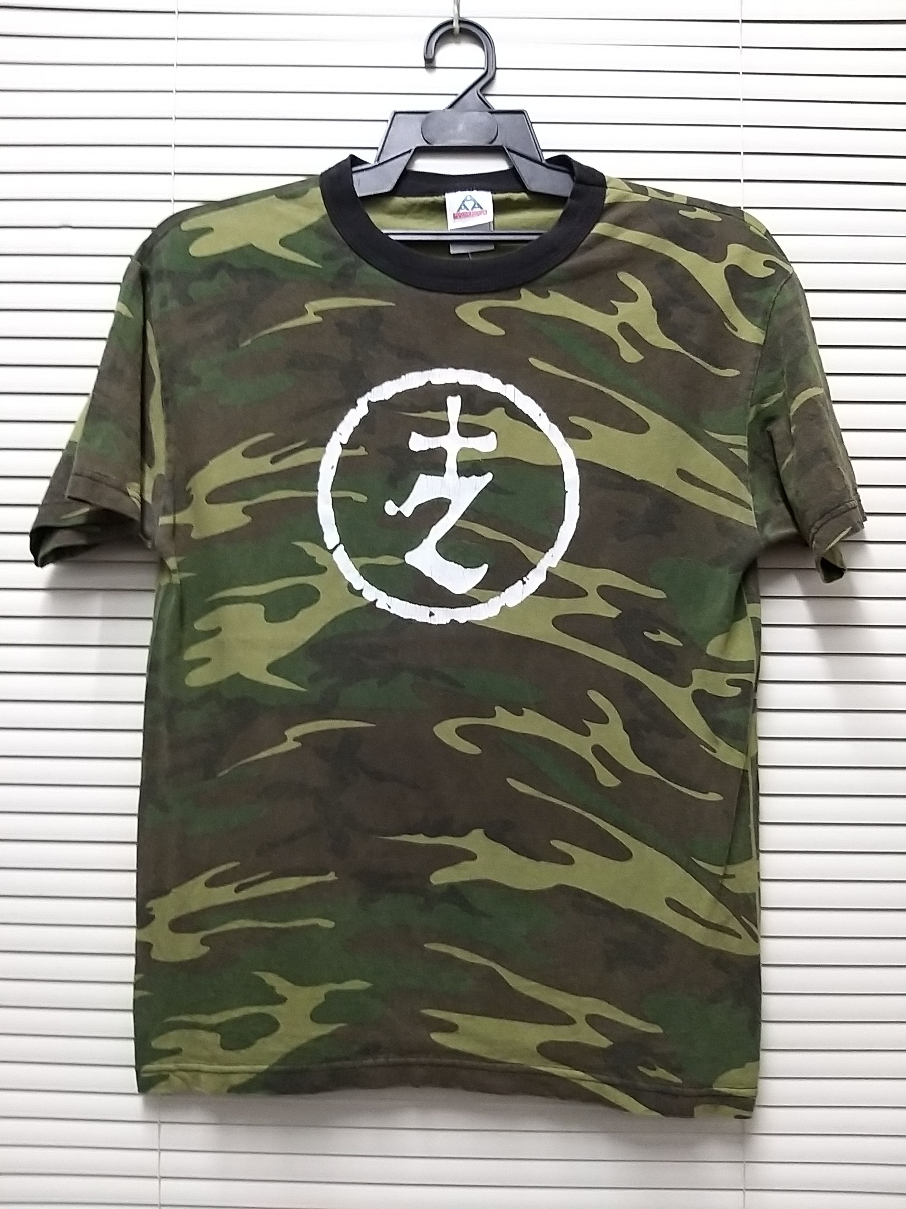 SICK🔥VINTAGE Y2K ZAO AMERICAN METALCORE BAND CAMO T SHIRT