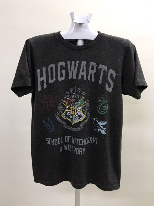 Vintage HARRY POTTER Hogwarts School Of Witchcraft & Wizadry T Shirt ...