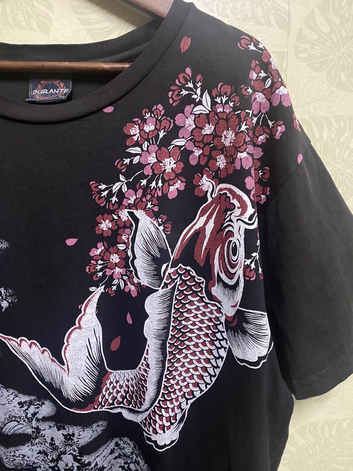 Japanese Brand × Vintage Vintage 90s sakura koi fish full print tshirt size L K6 Size US L / EU 52-54 / 3 - 4 Thumbnail