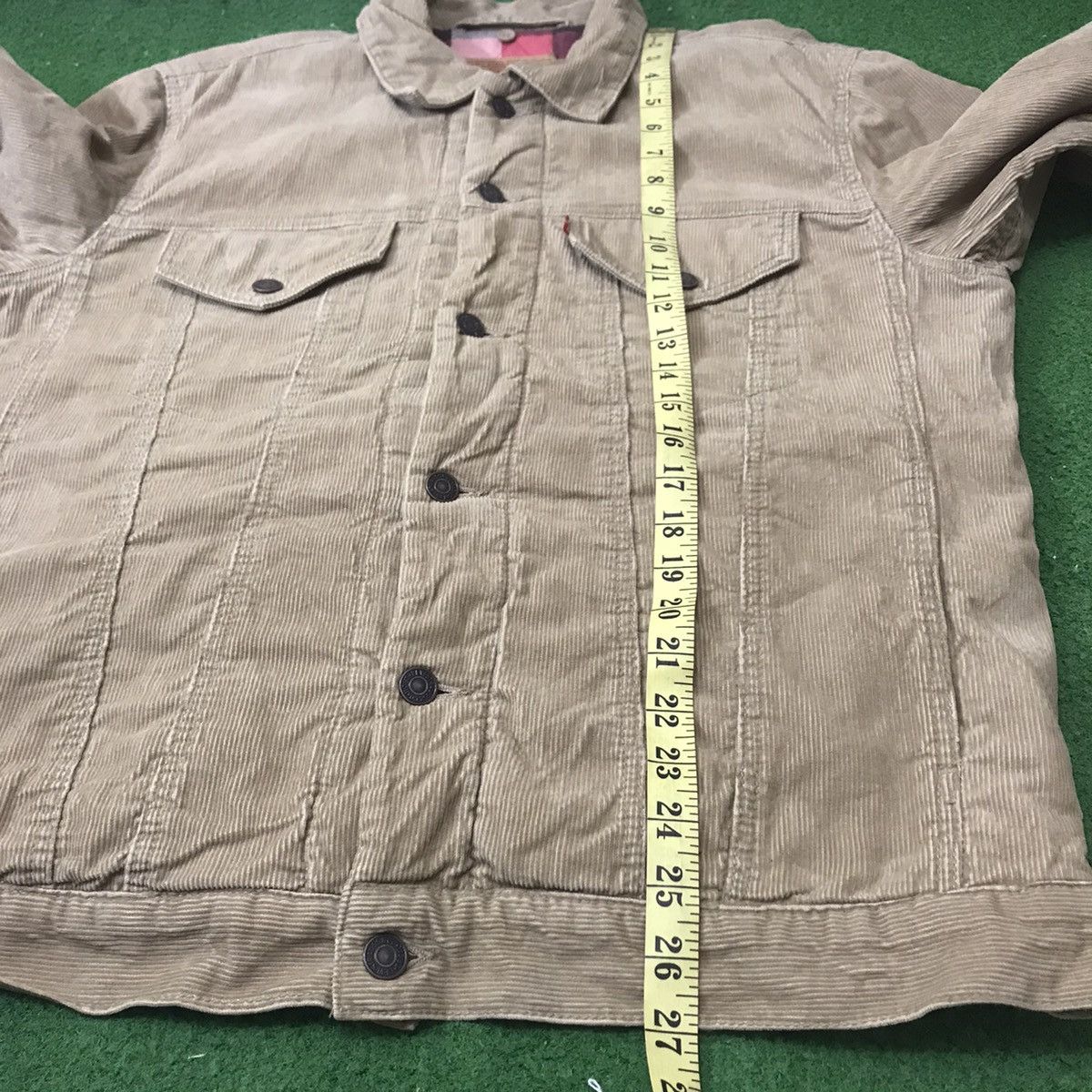 Levi's Vintage Levis Quilted Corduroy Trucker Jacket Size US L / EU 52-54 / 3 - 12 Thumbnail