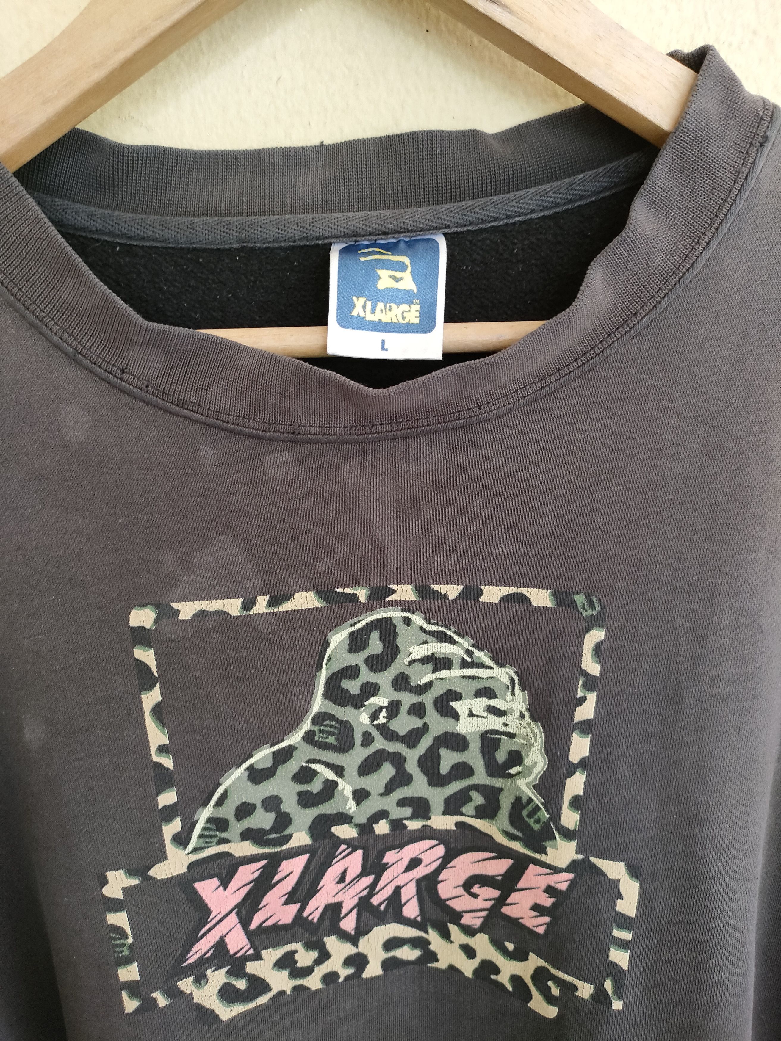 Xlarge Distressed X-Large Sweetshirts Size US L / EU 52-54 / 3 - 8 Thumbnail