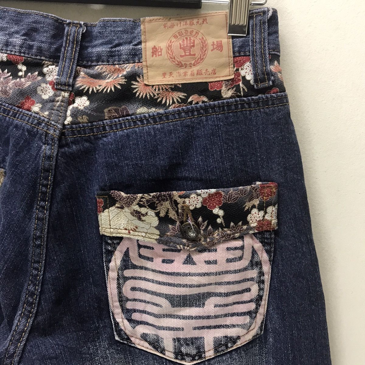 Vintage Japanese Brand Buden Denim Dragon Painted Jeans Size US 32 / EU 48 - 13 Thumbnail