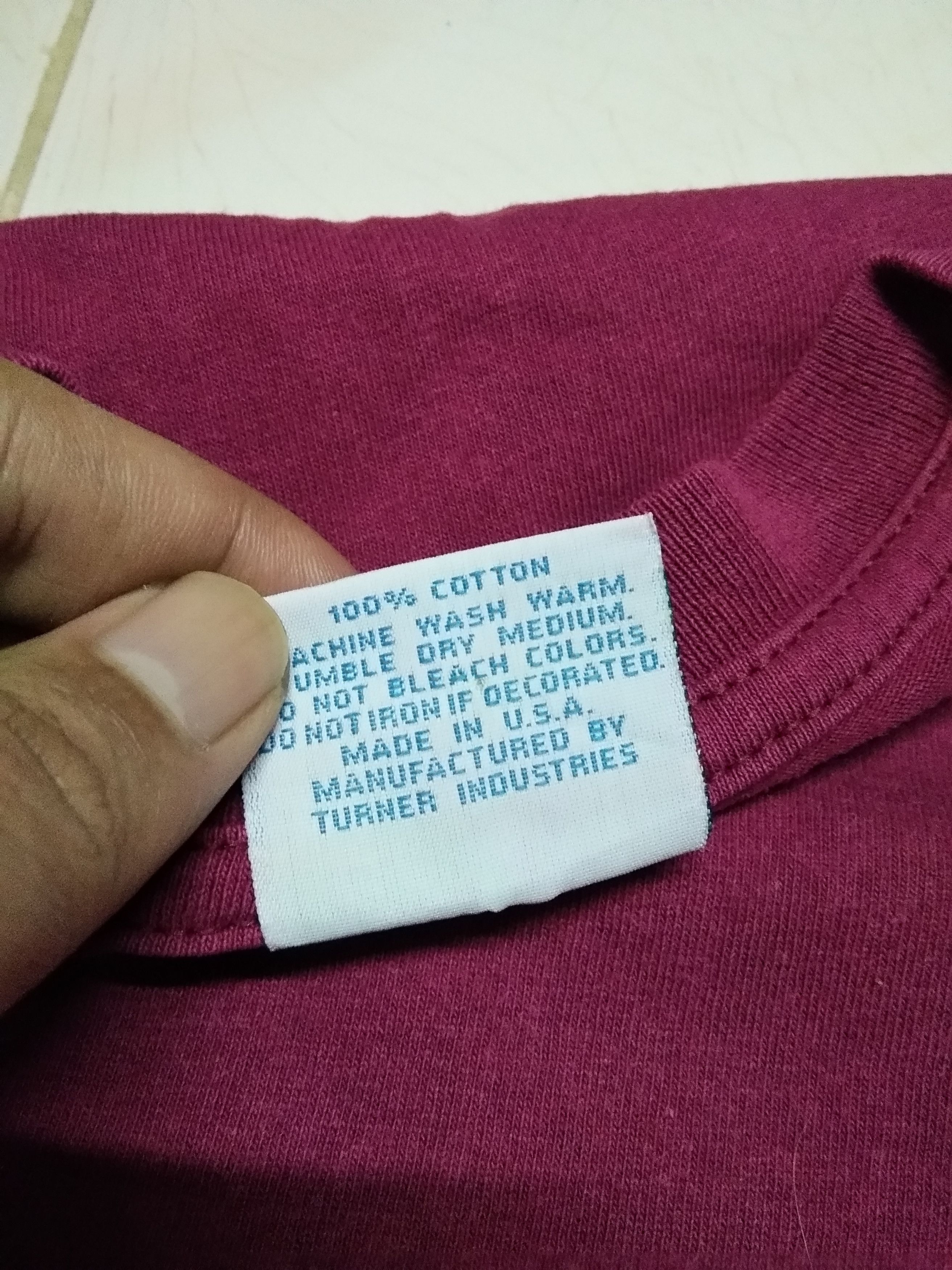 VINTAGE 90s 1995 CARIBBEAN SURF BERMUDA TRIANGLE TSHIRT