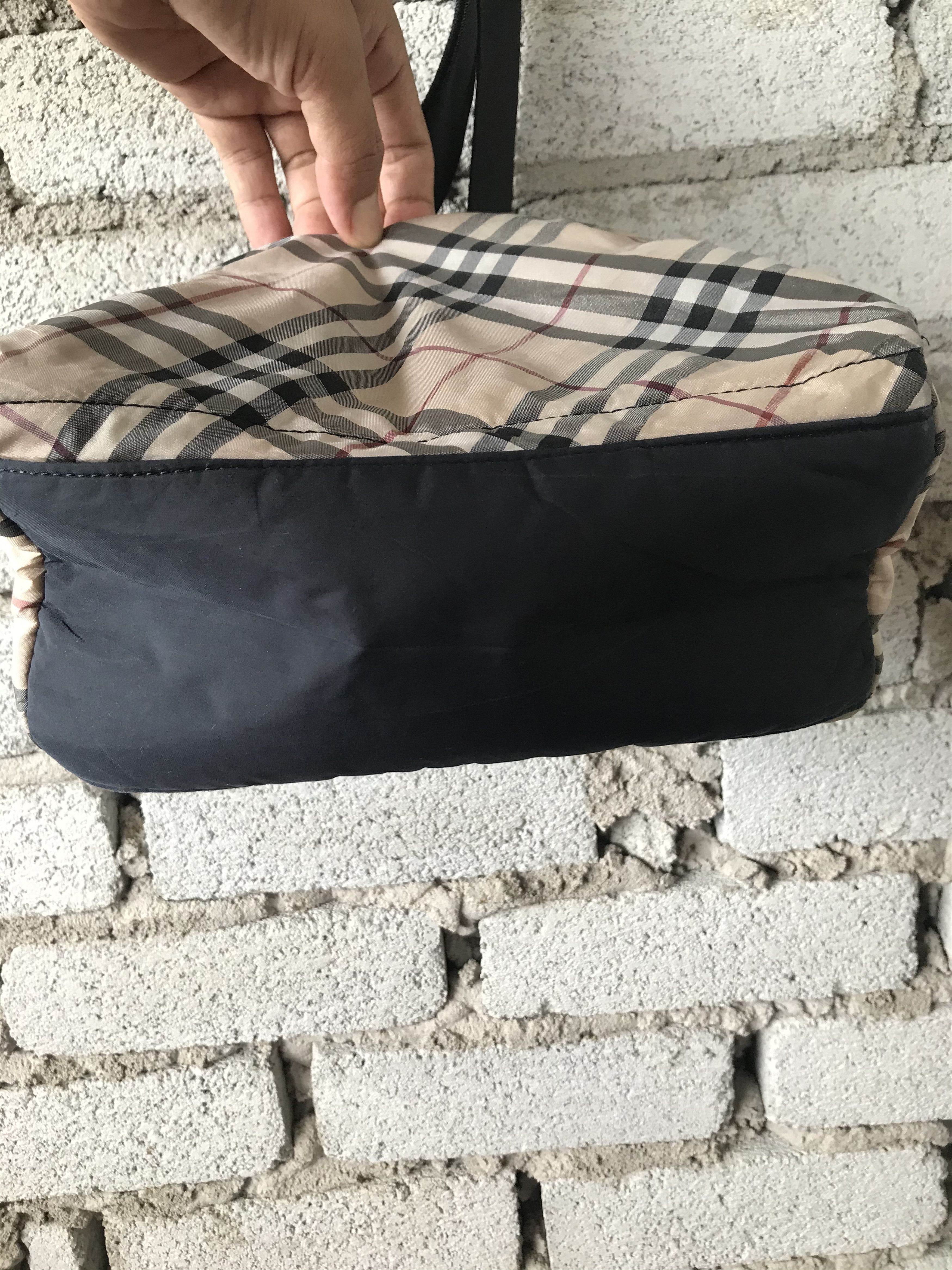 Burberry Burberry London Blue Label faded conditions Size ONE SIZE - 10 Thumbnail