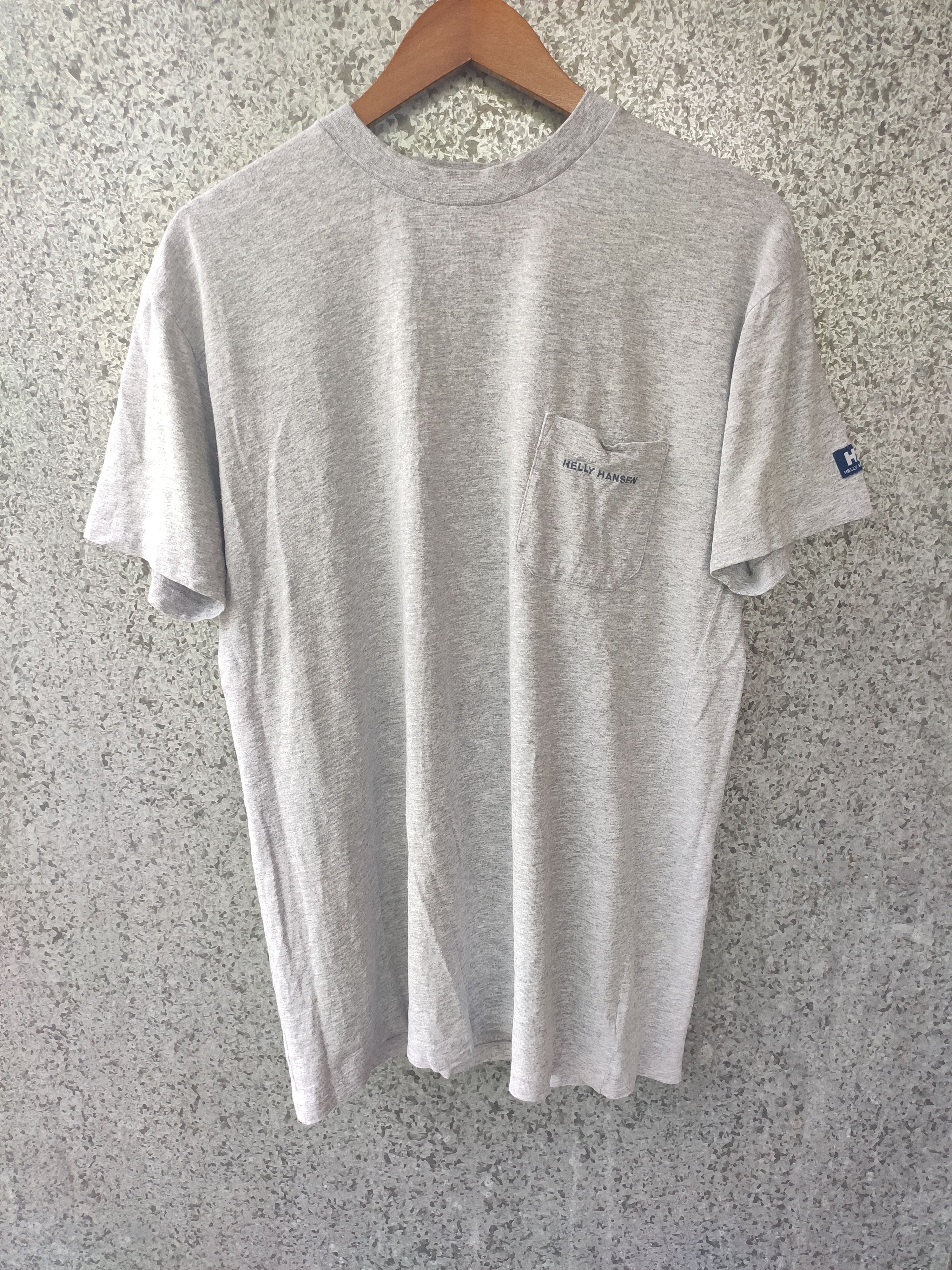 Helly Hansen Vintage Helly Hansen t shirt spell out Size US M / EU 48-50 / 2 - 4 Thumbnail