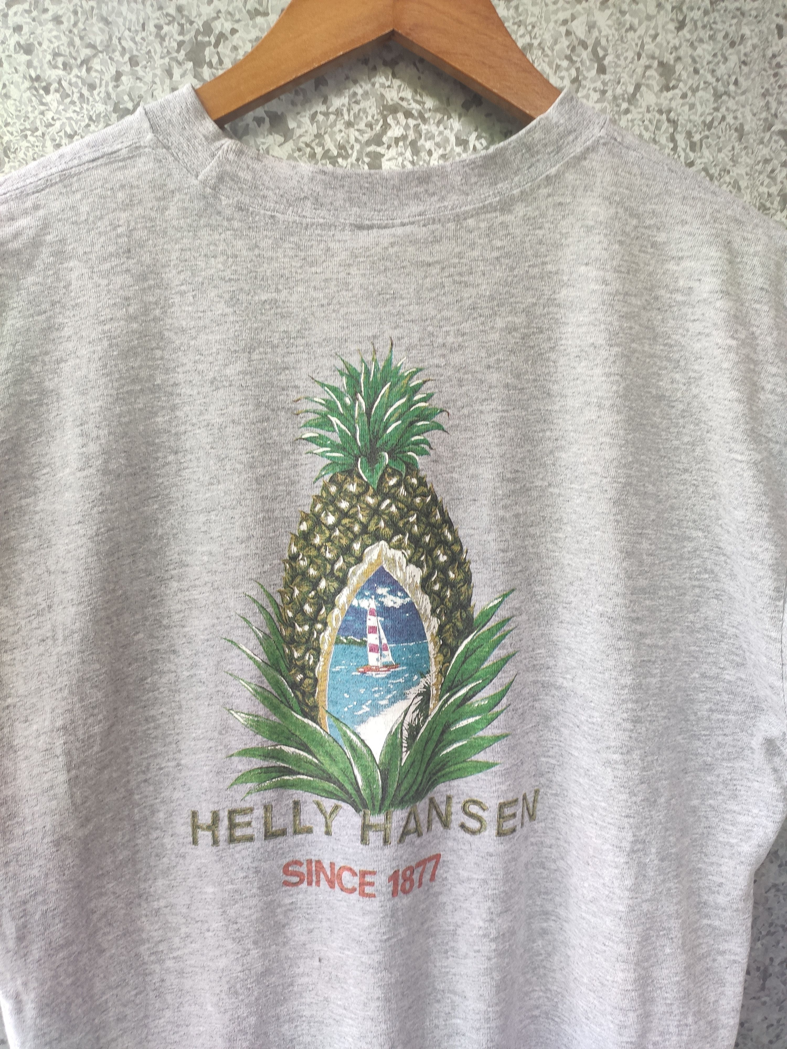Helly Hansen Vintage Helly Hansen t shirt spell out Size US M / EU 48-50 / 2 - 2 Thumbnail