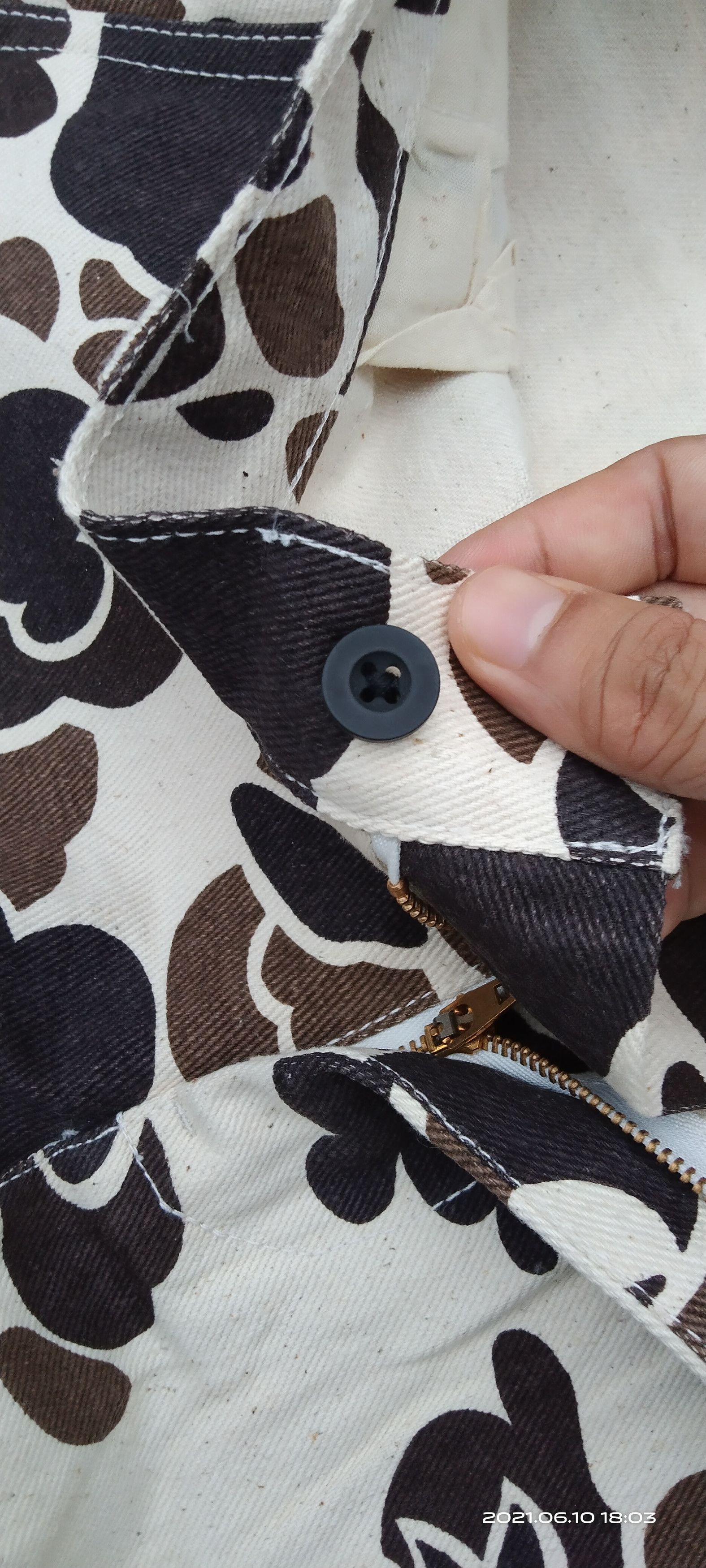 Other DUCK CAMO CARGO PANTS Size US 31 - 9 Thumbnail