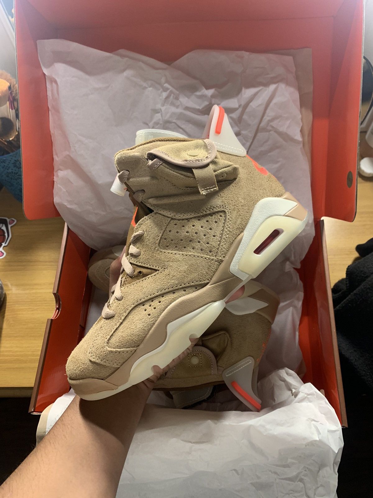 travis scott jordan 6s