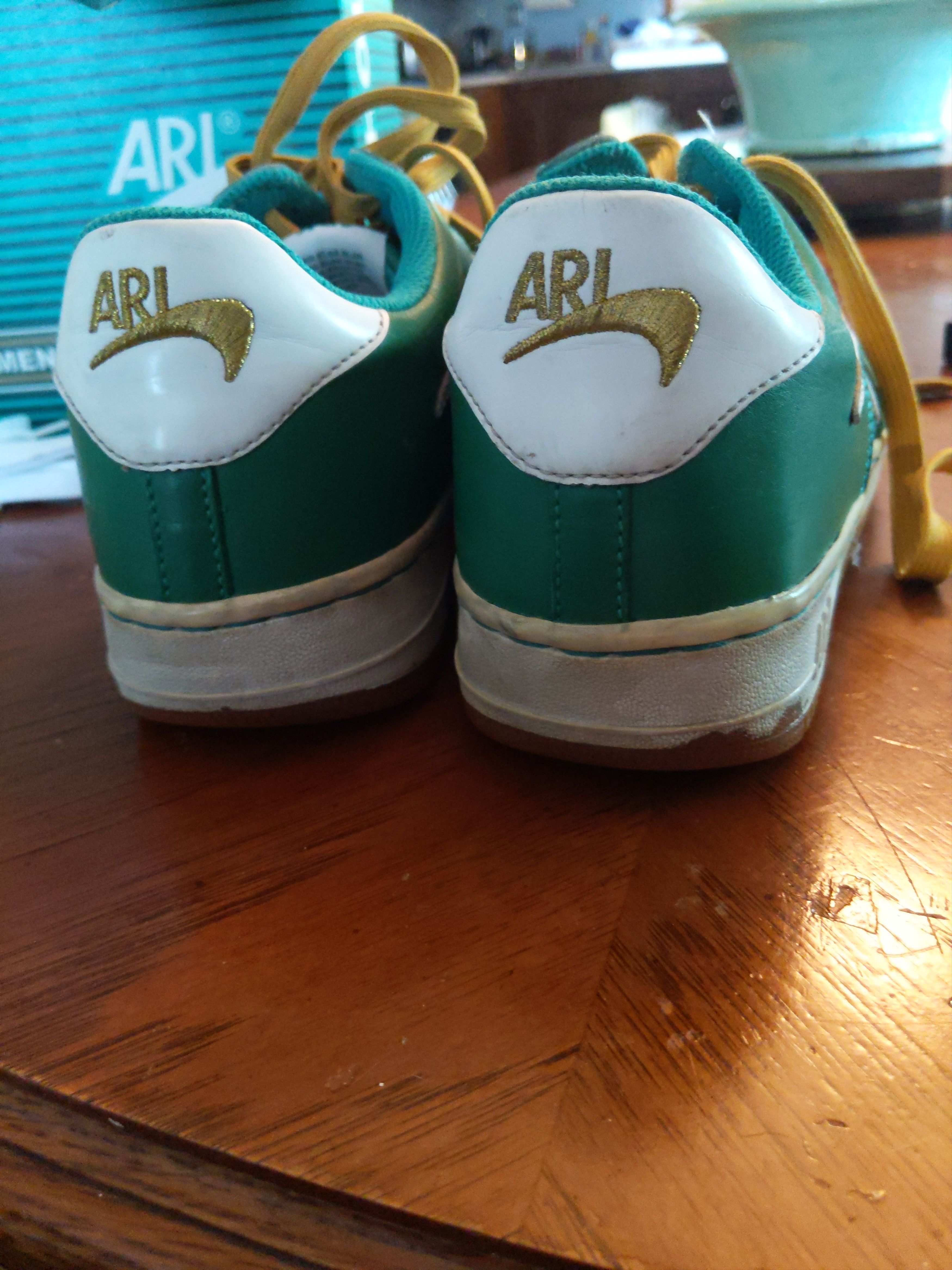 Ari Menthol 10s