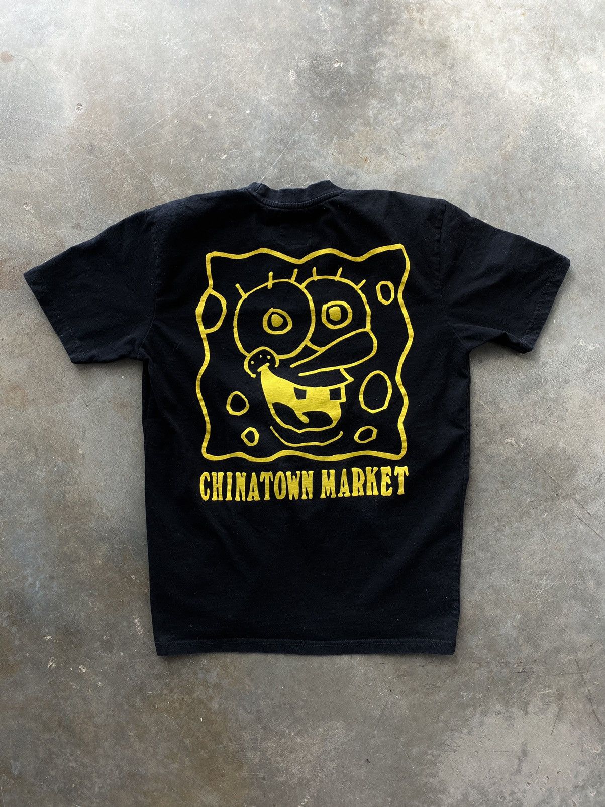 Chinatown Market Sponge Bob Square Pants Tee Black Large 🥣