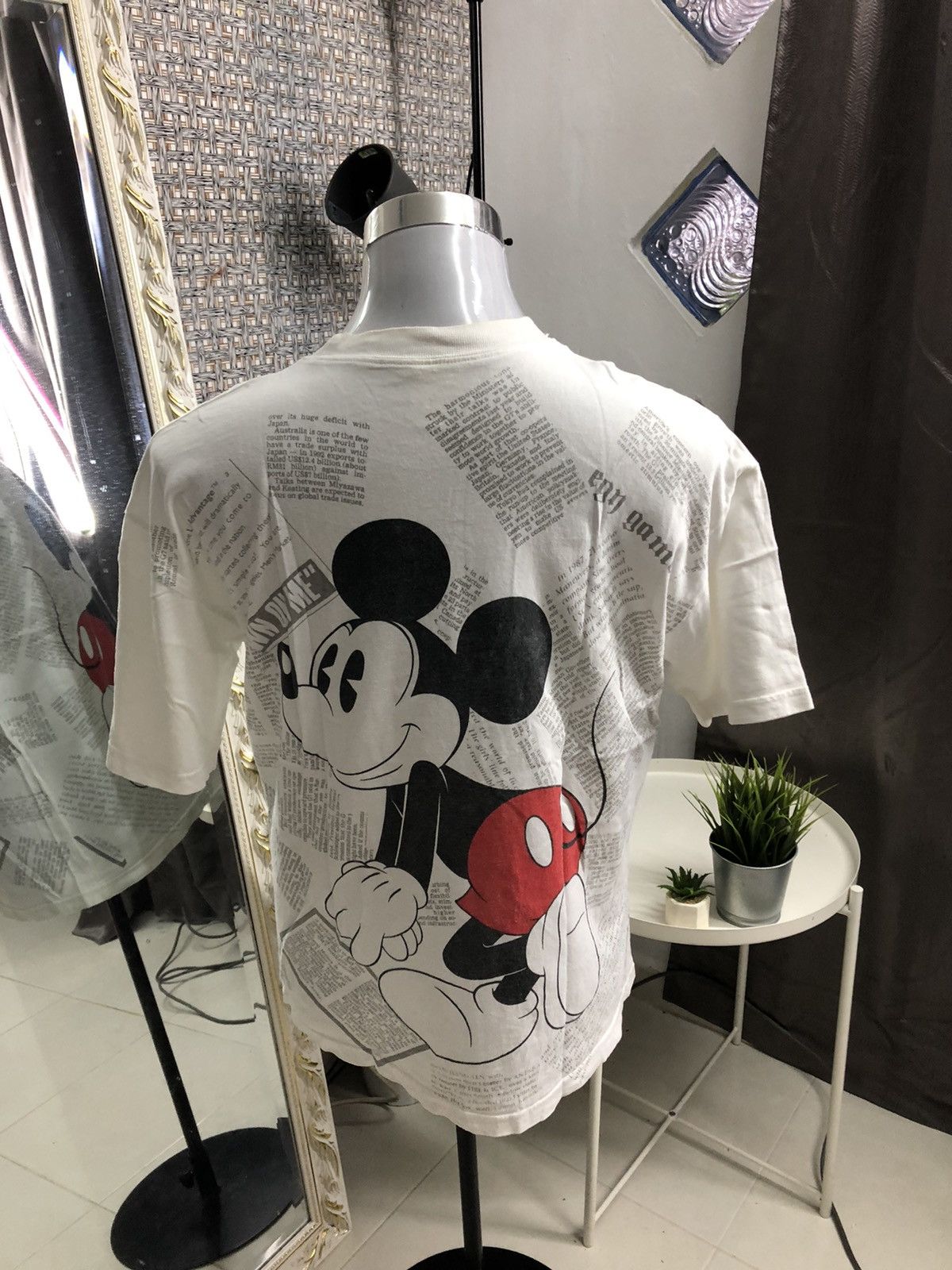 Mickey Mouse Vintage 90s Newspaper Print Mickey Mouse Size US M / EU 48-50 / 2 - 6 Thumbnail