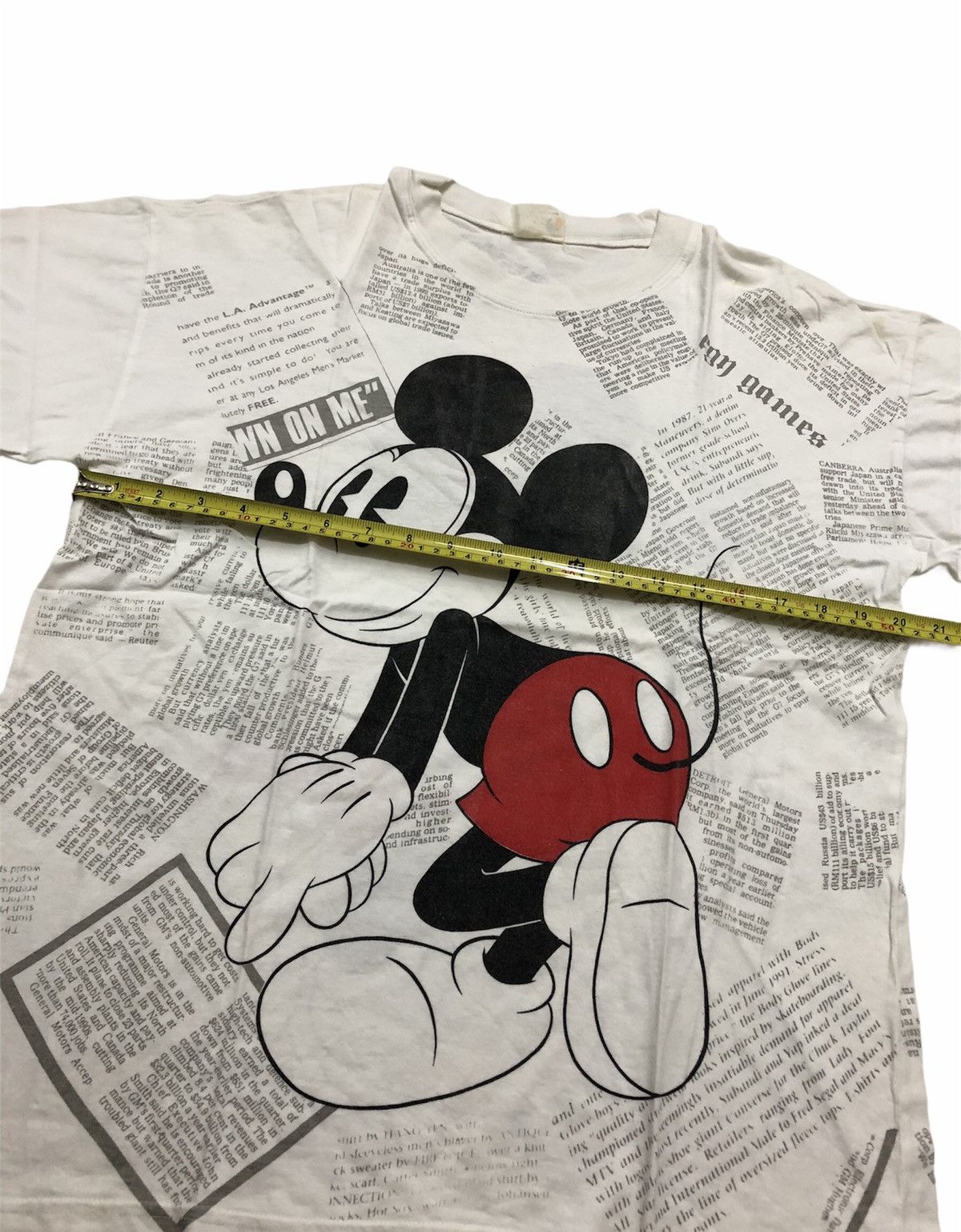 Mickey Mouse Vintage 90s Newspaper Print Mickey Mouse Size US M / EU 48-50 / 2 - 4 Thumbnail
