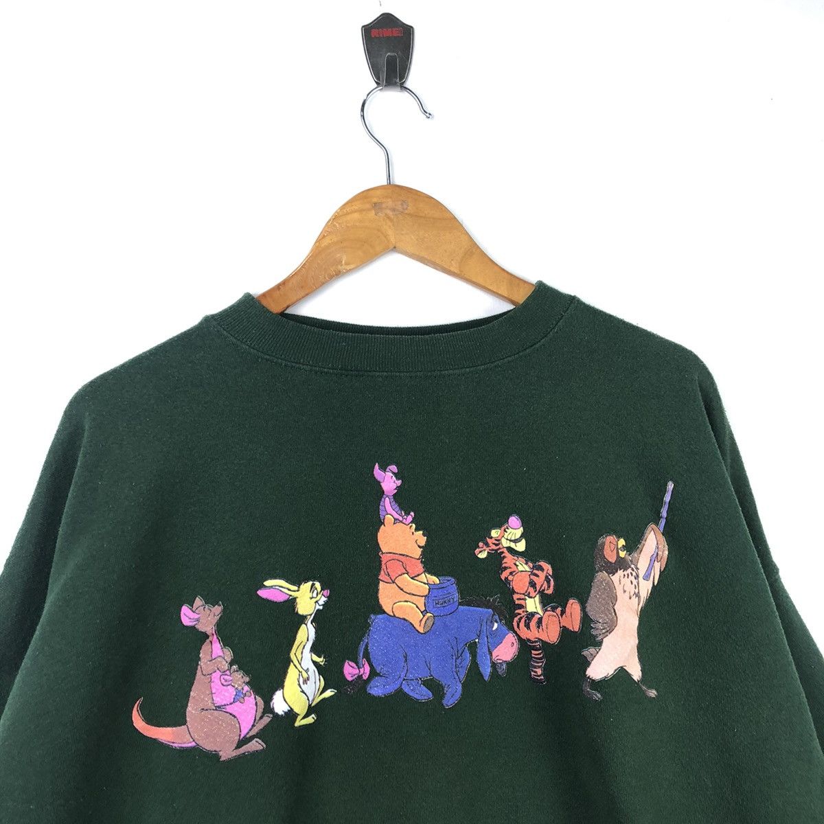 Disney Vintage Pooh full Characters Crewneck Sweatshirt Size US XXL / EU 58 / 5 - 2 Thumbnail