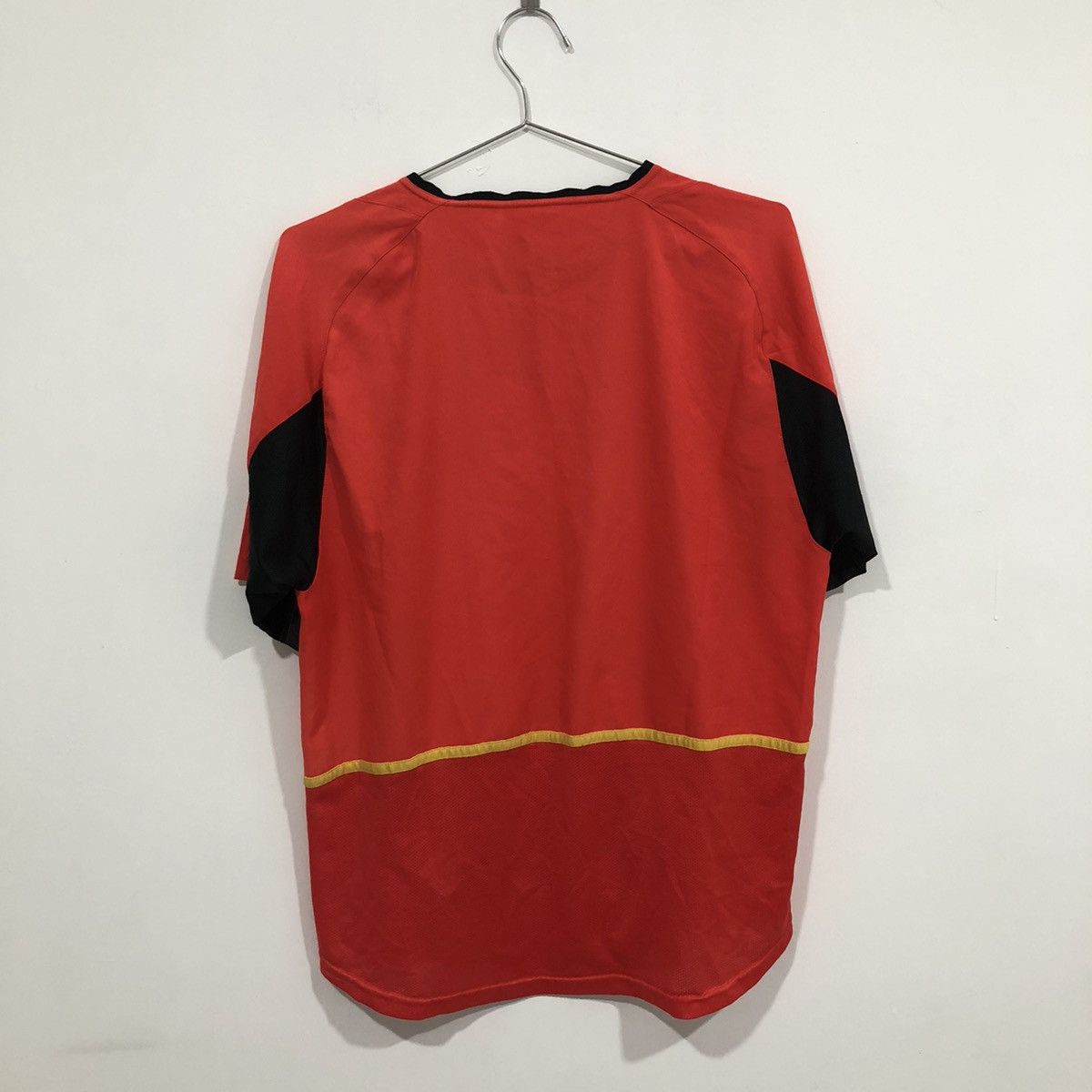 Nike 2002 Nike Belgium Home Jersey Size US M / EU 48-50 / 2 - 3 Thumbnail