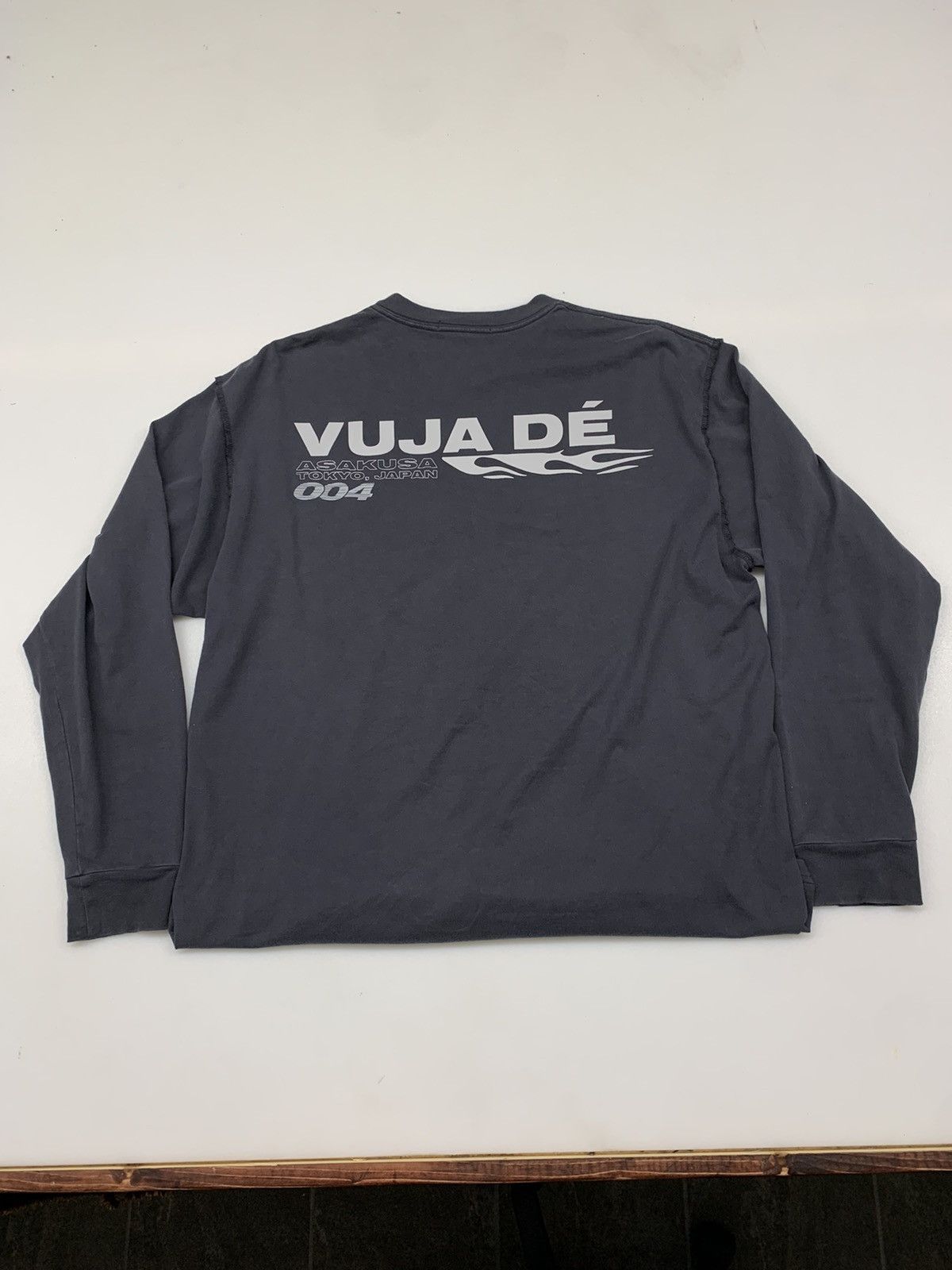 Vuja De Vuja De 004 LS OVERLOCK T-SHIRT BLACK | Grailed