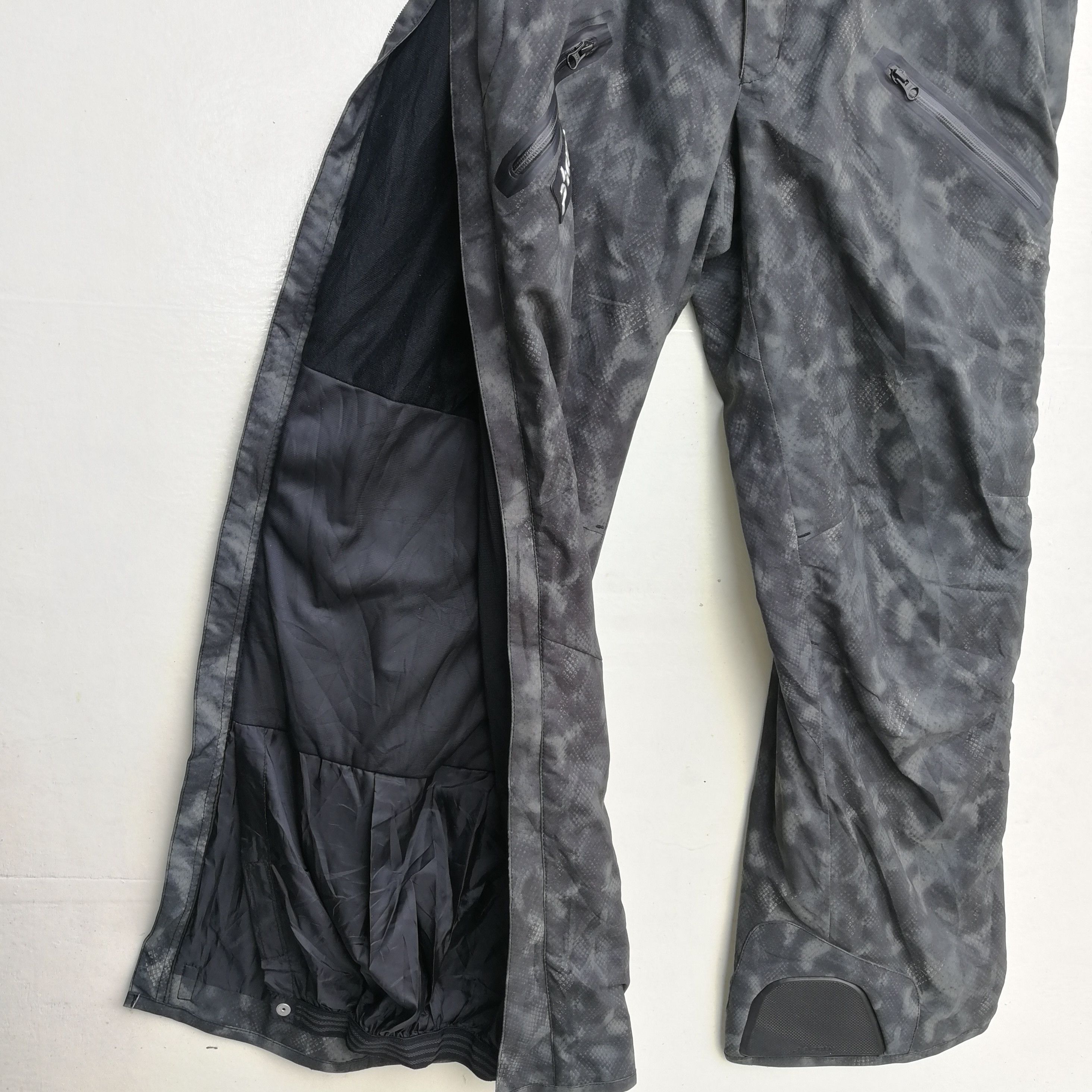 Japanese Brand Phenix Ski Pants Size USA XL Size US 39 - 4 Thumbnail