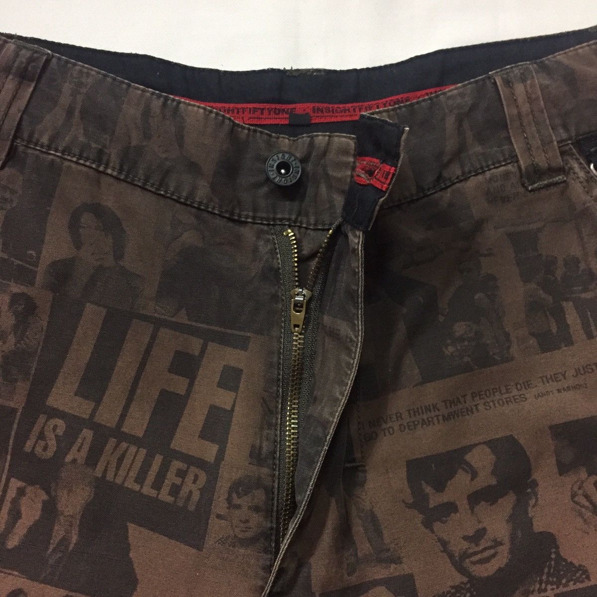 Andy Warhol ART & QUOTES BY ANDY WARHOL JOHNNY DEPP JMB SHORT PANTS Size US 31 - 10 Thumbnail