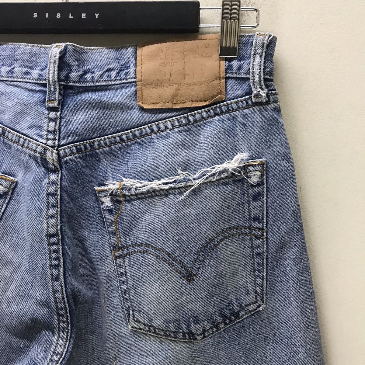 Levi's Levis 501 Distressed Denim Jeans Size US 31 - 13 Thumbnail