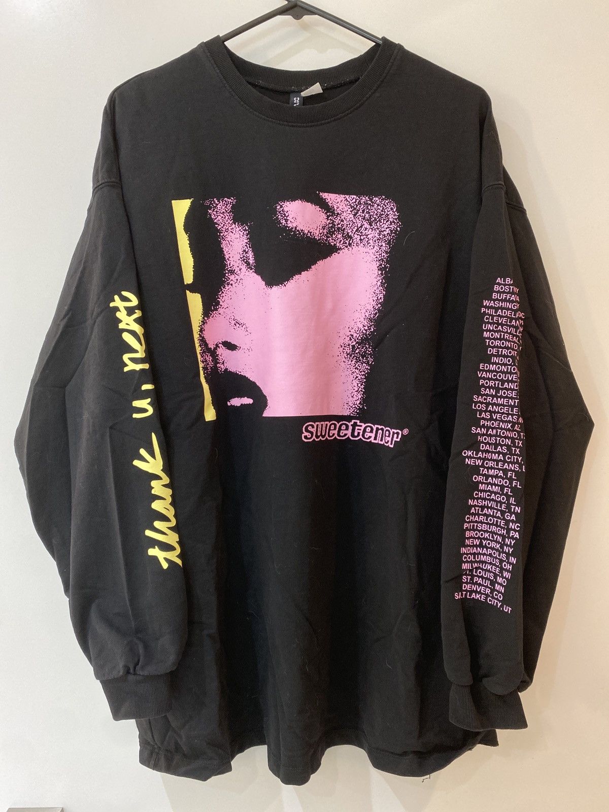 Band Tees × Divided × Rap Tees Modern 2020 Ariana Grande Tour long sleeve tee Size US M / EU 48-50 / 2 - 1 Thumbnail